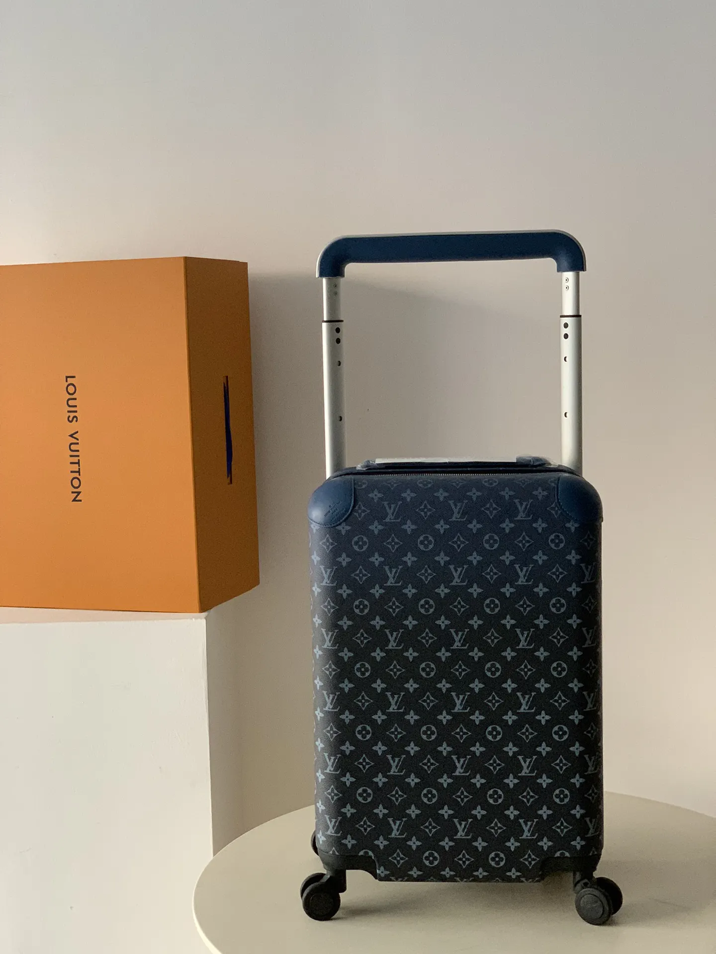 HORIZON 四轮拉杆箱 5厘米 邂逅奢华四轮拉 行李箱 旅行拉杆款 輕便出行款