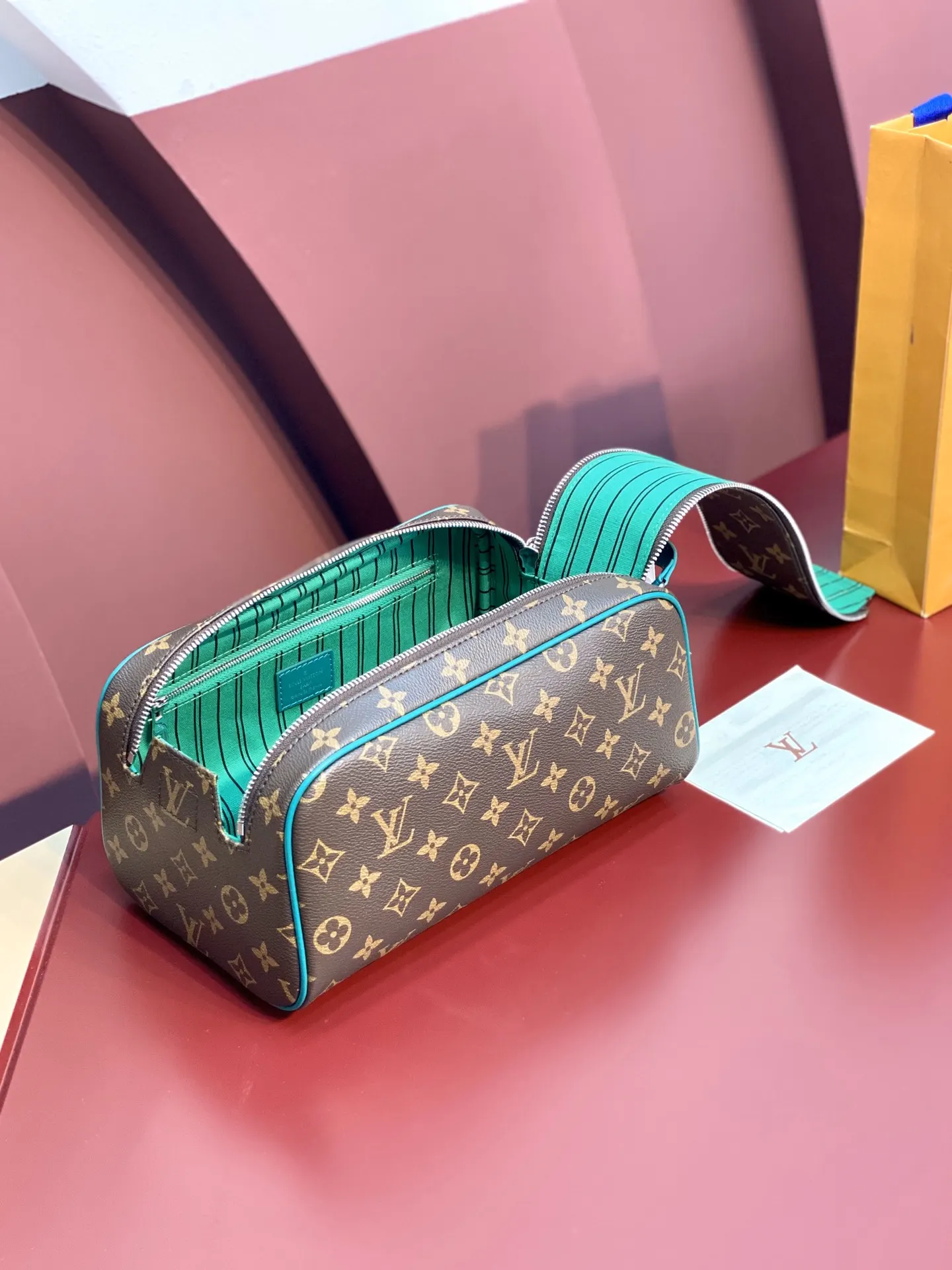 Green Fashion Item Travel