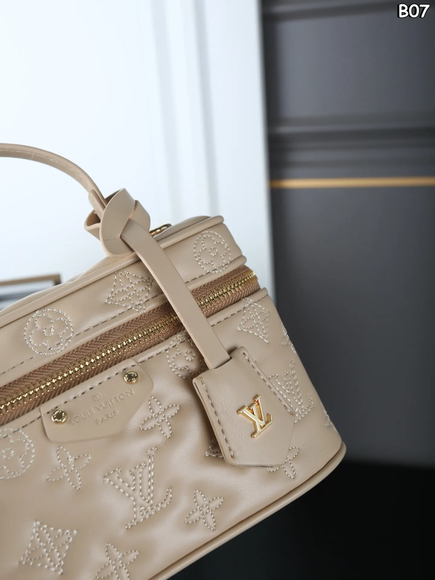 Louis Vuitton Chain Bag