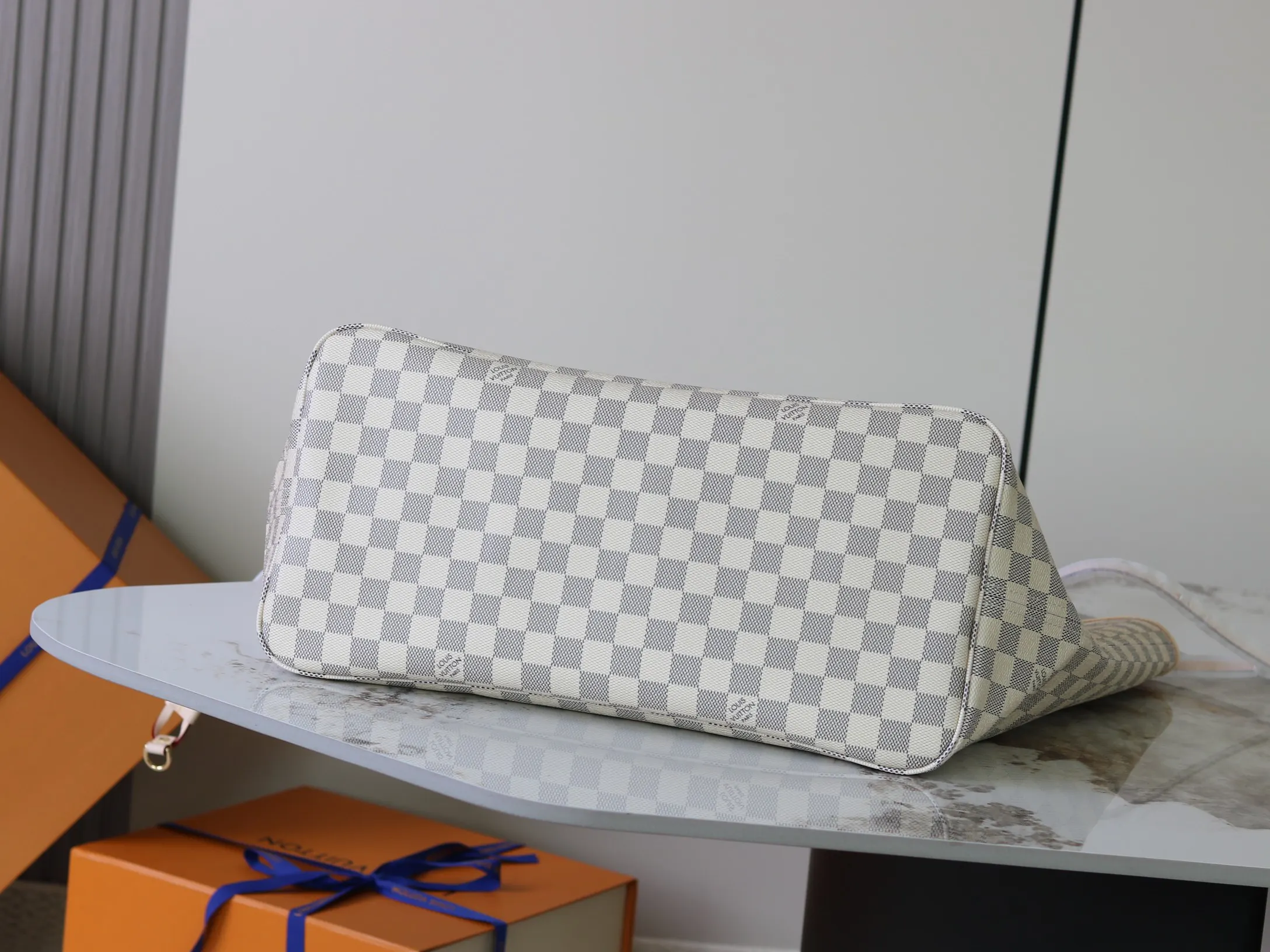 Neverfull 牛皮 托特包 大容量托特款