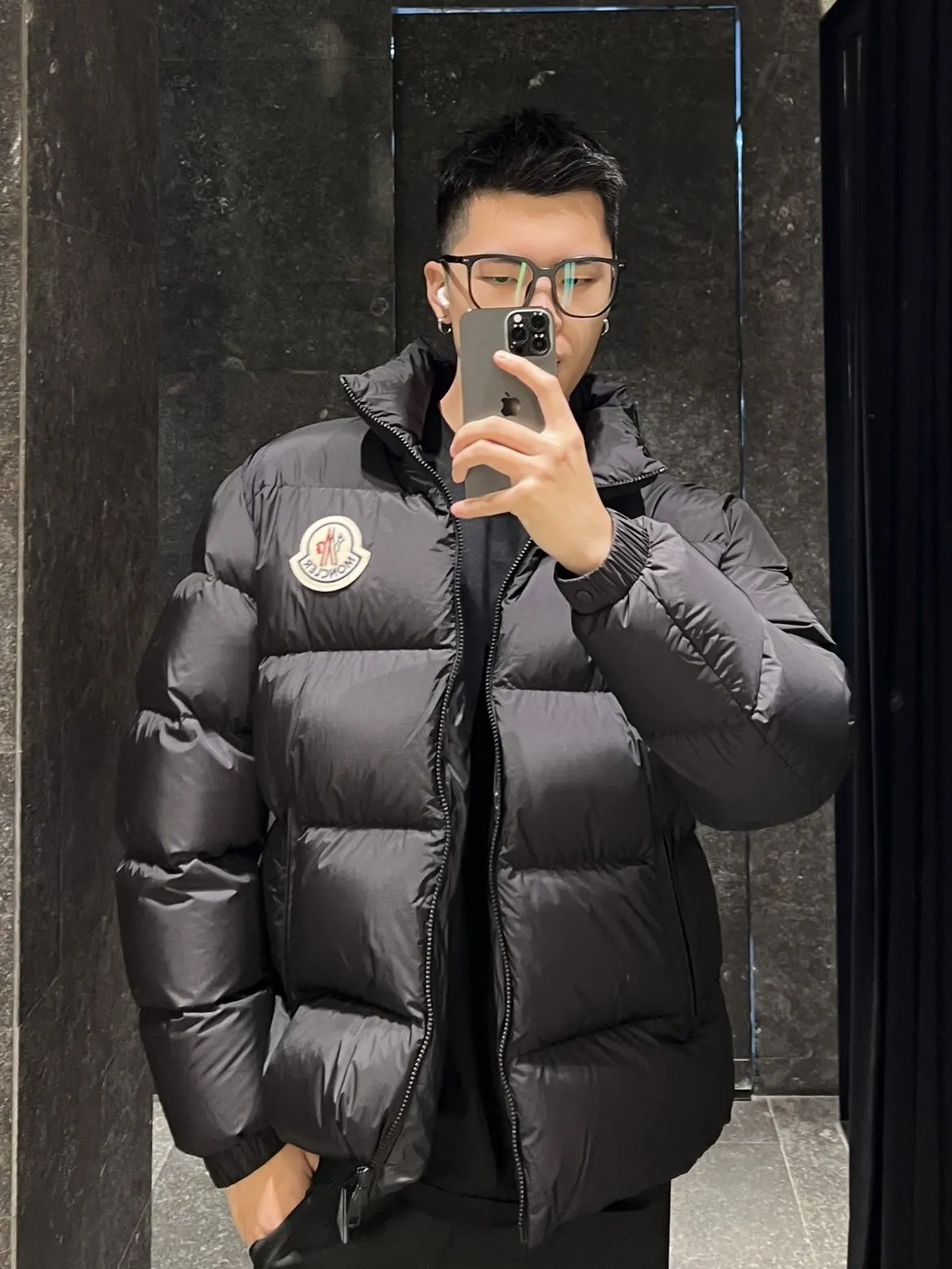 Moncler 黑色 羽绒服 保暖外套款