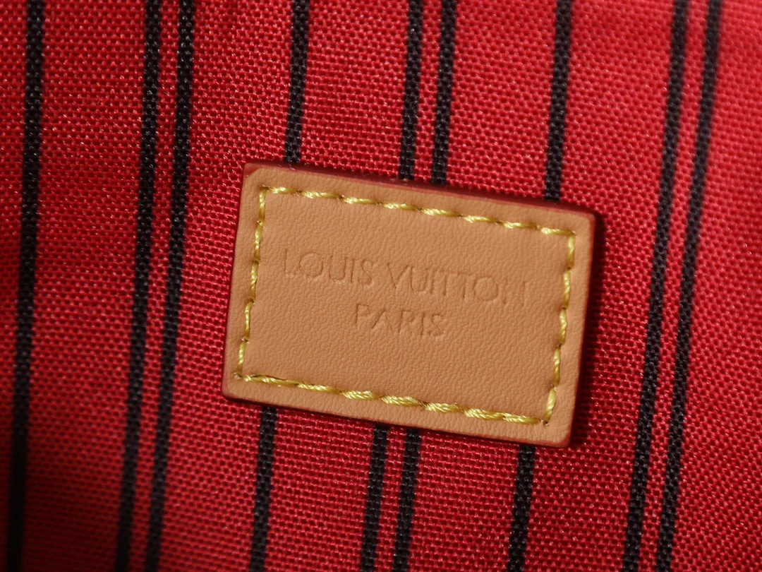 LV 老花 牛皮 链条包 精致链条款