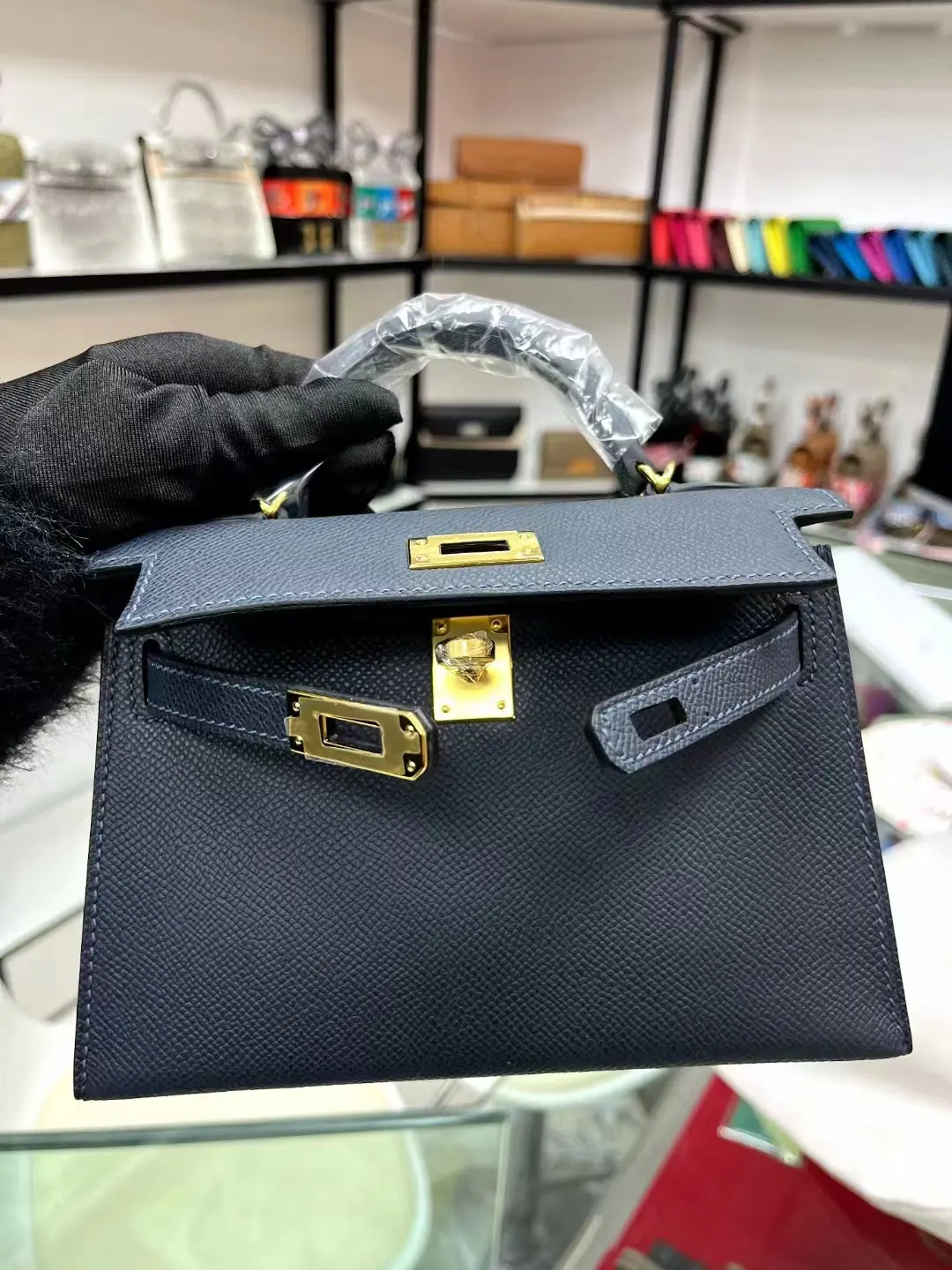 Hermès 迷你皮革手提包 黑色金扣