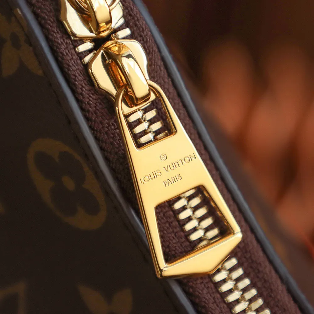 Chain Bag Image 9 Chain Bag Image 9