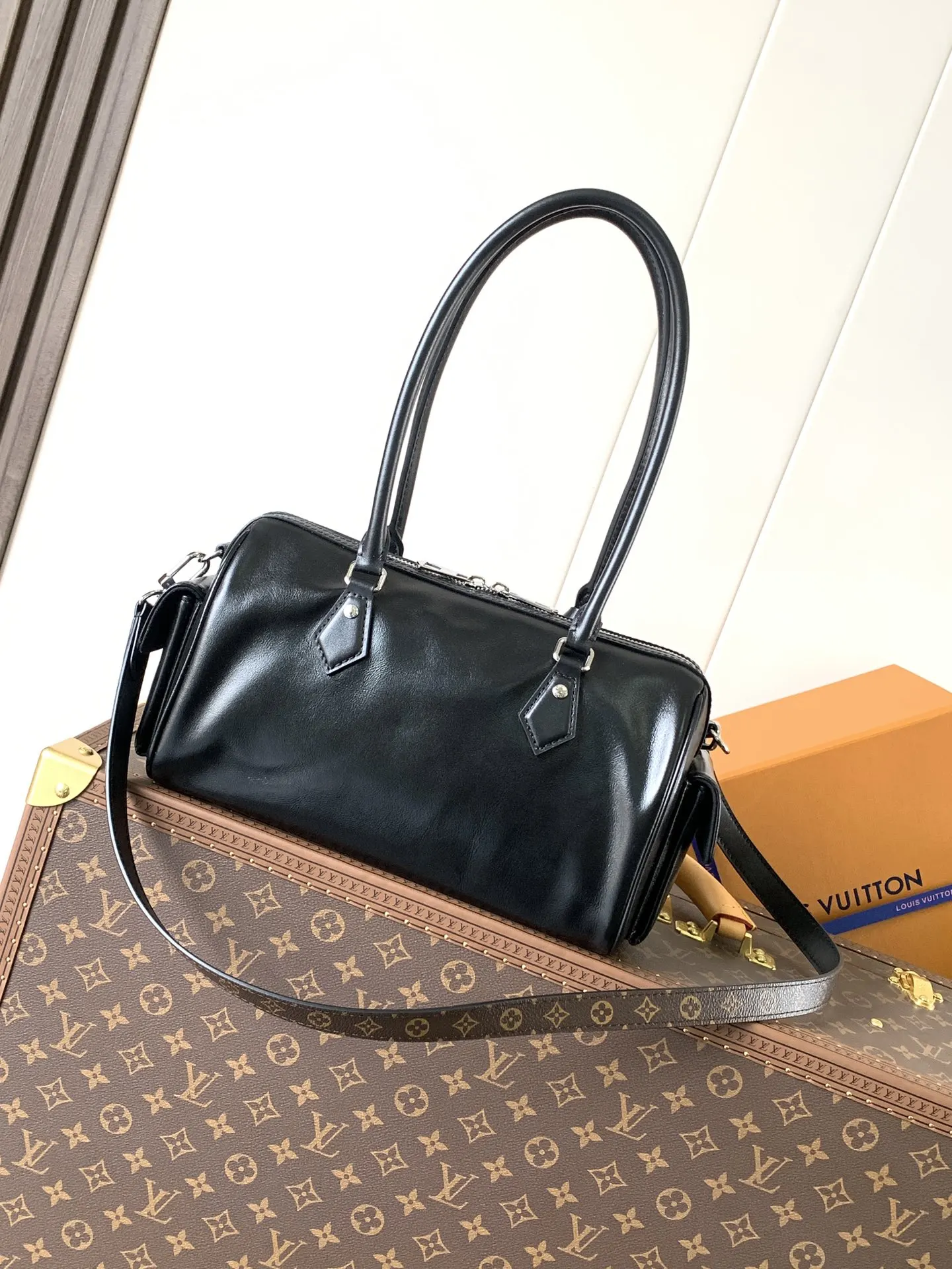 LV Speedy 黑色 米白 牛皮 收納包 旅行收納款