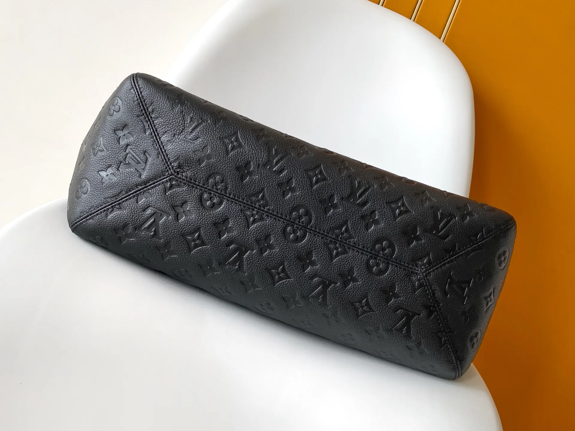 LV Hobo 黑色 紅色 Mo托特包 大容量托特款