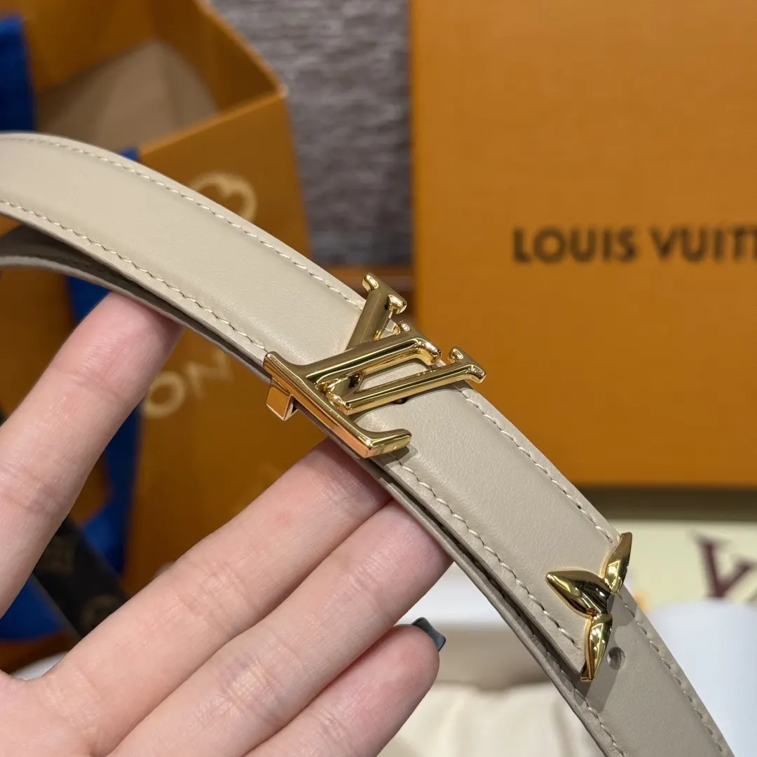 LV 銀色 雙面腰帶 商務休閒款(數字5) LV 銀色 雙面腰帶 商務休閒款(數字5)