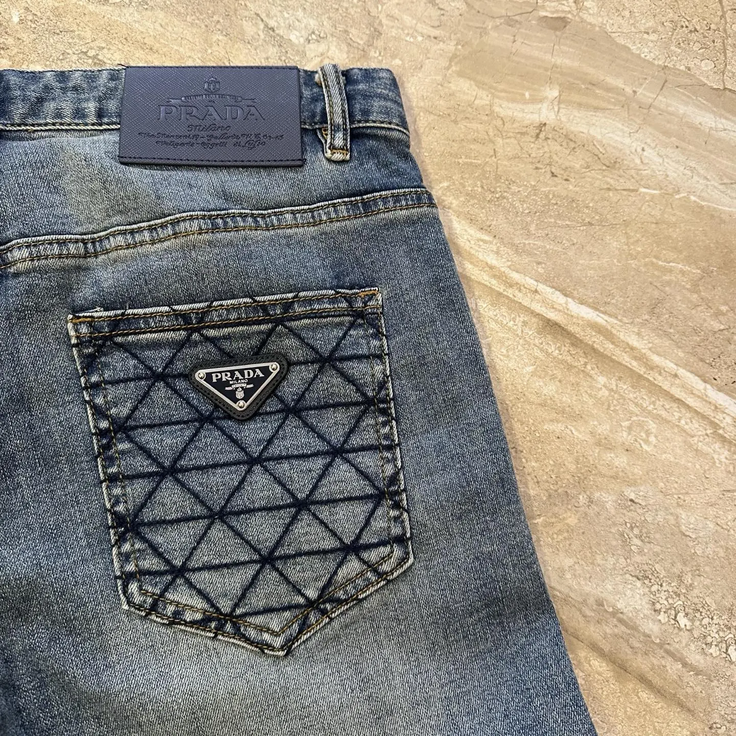 Prada 牛仔 三角标 字母 牛仔裤 休闲寬鬆 褲子