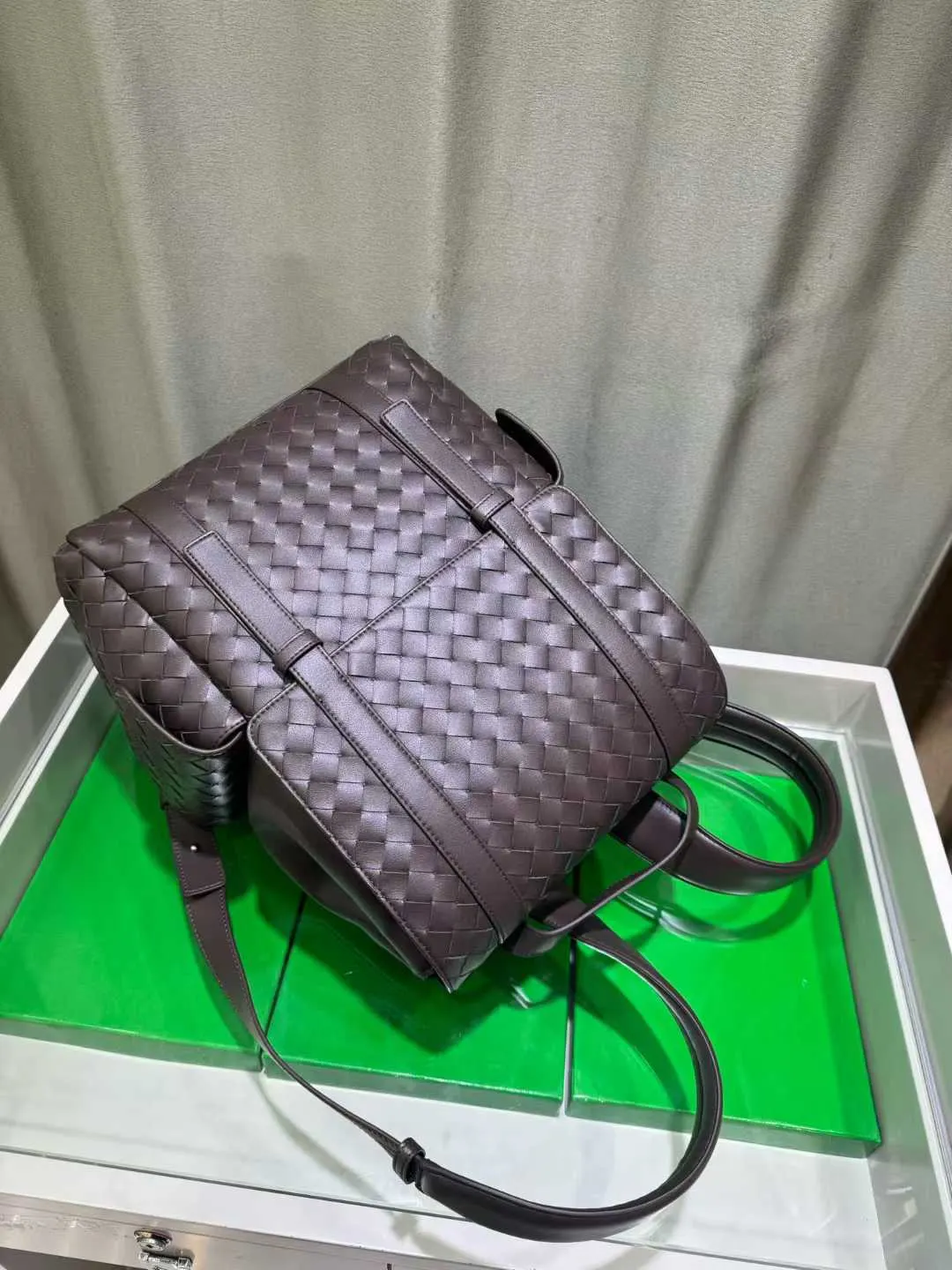 Bottega Veneta 小牛皮 雙肩包 实用雙肩款