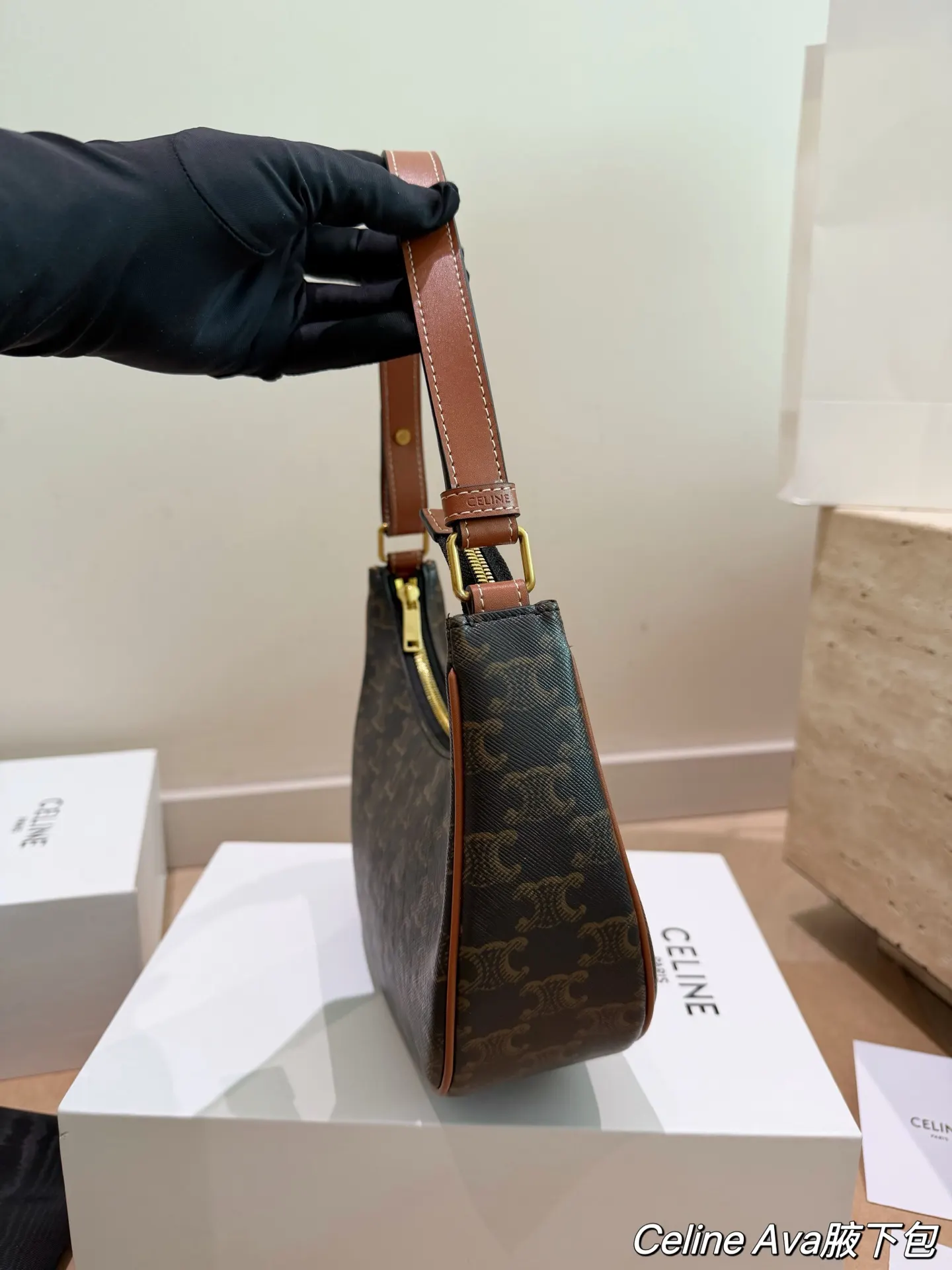 Celine Triomphe 腋下包 復古腋下背款