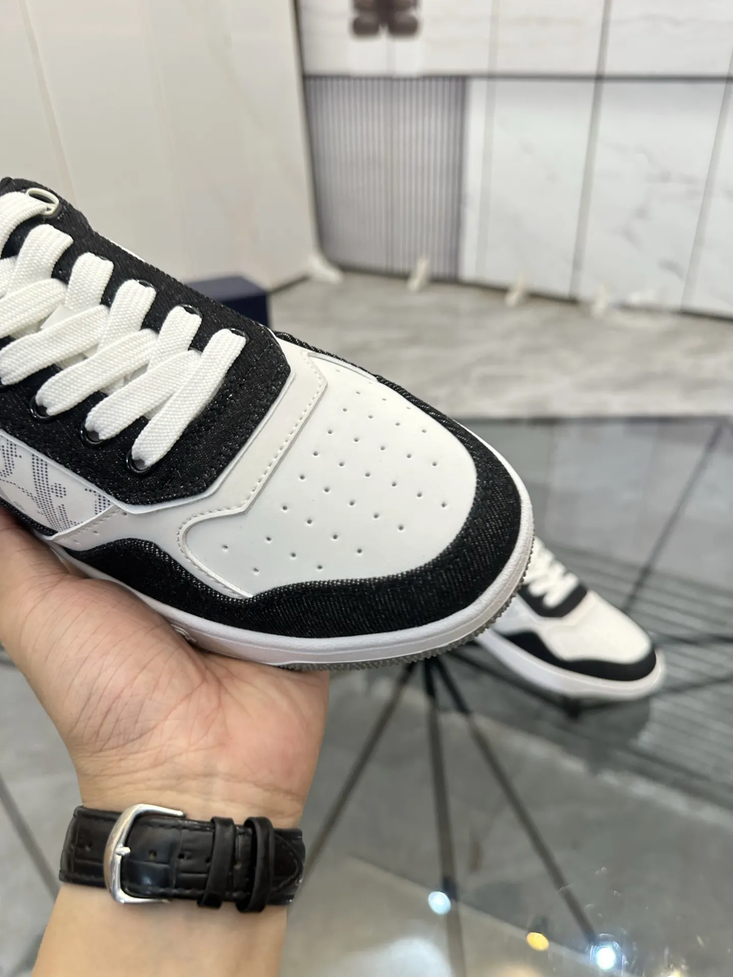 Dior 黑白拼色牛皮低帮运动鞋 休闲