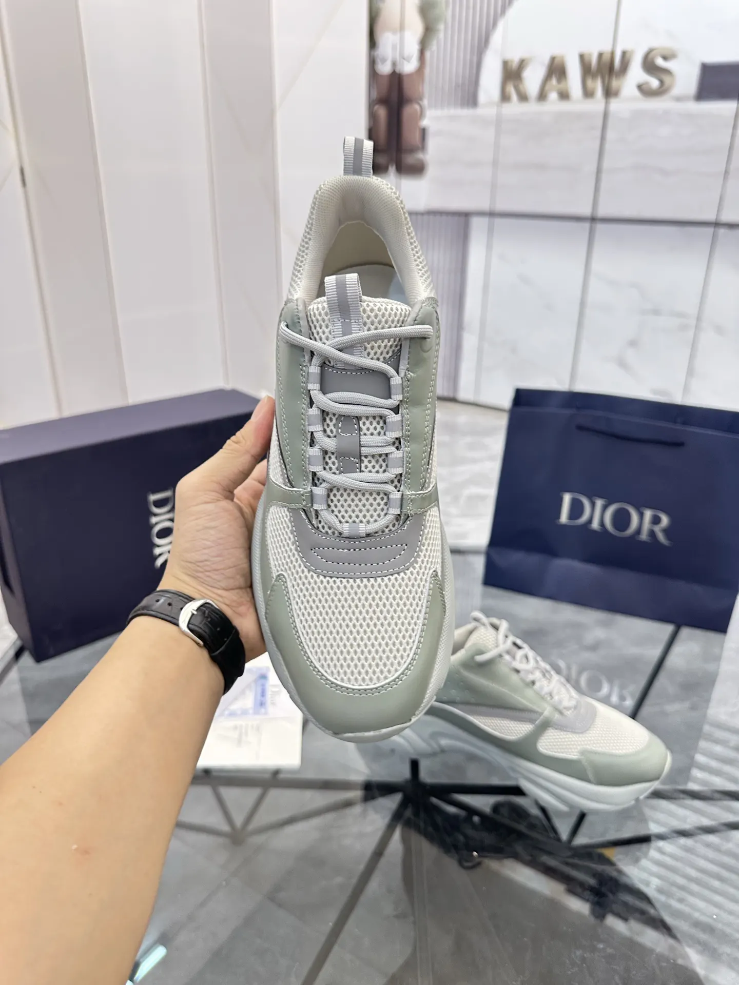 Dior B22 白色牛皮休闲鞋 舒适