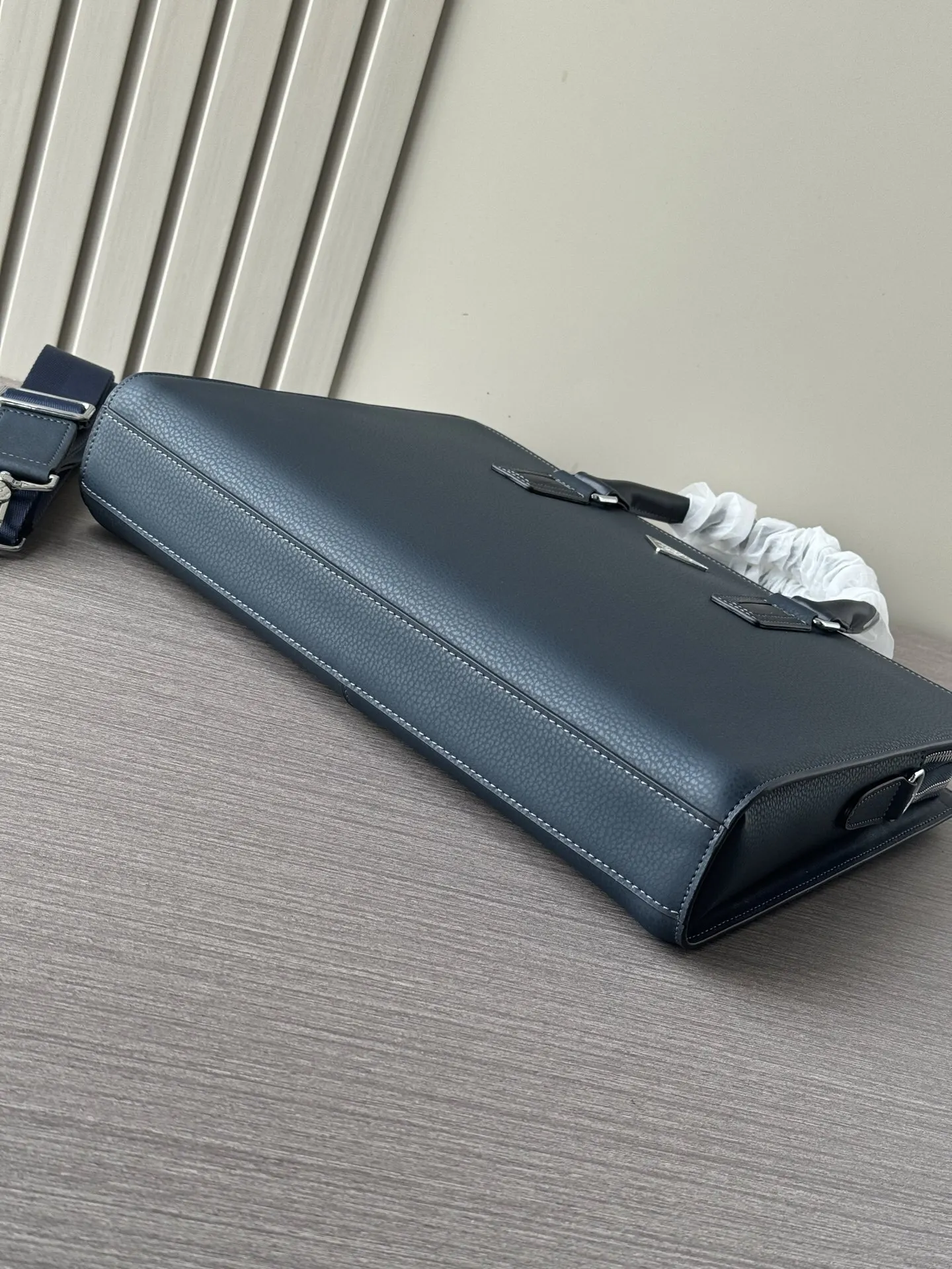 Prada 黑色 藍色 小牛皮 公文包 商務通勤款