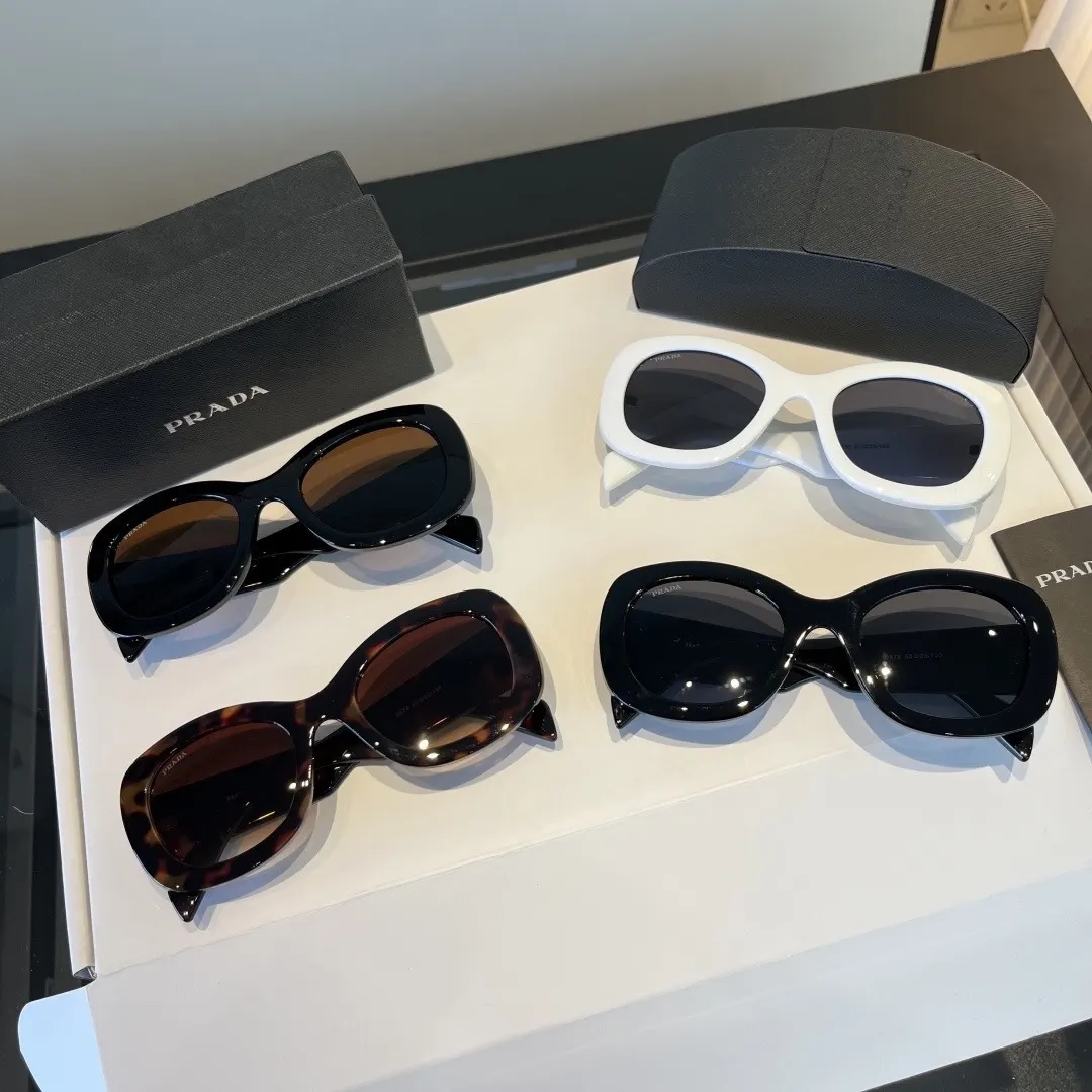 PRADA 太阳眼镜 時尚遮阳款