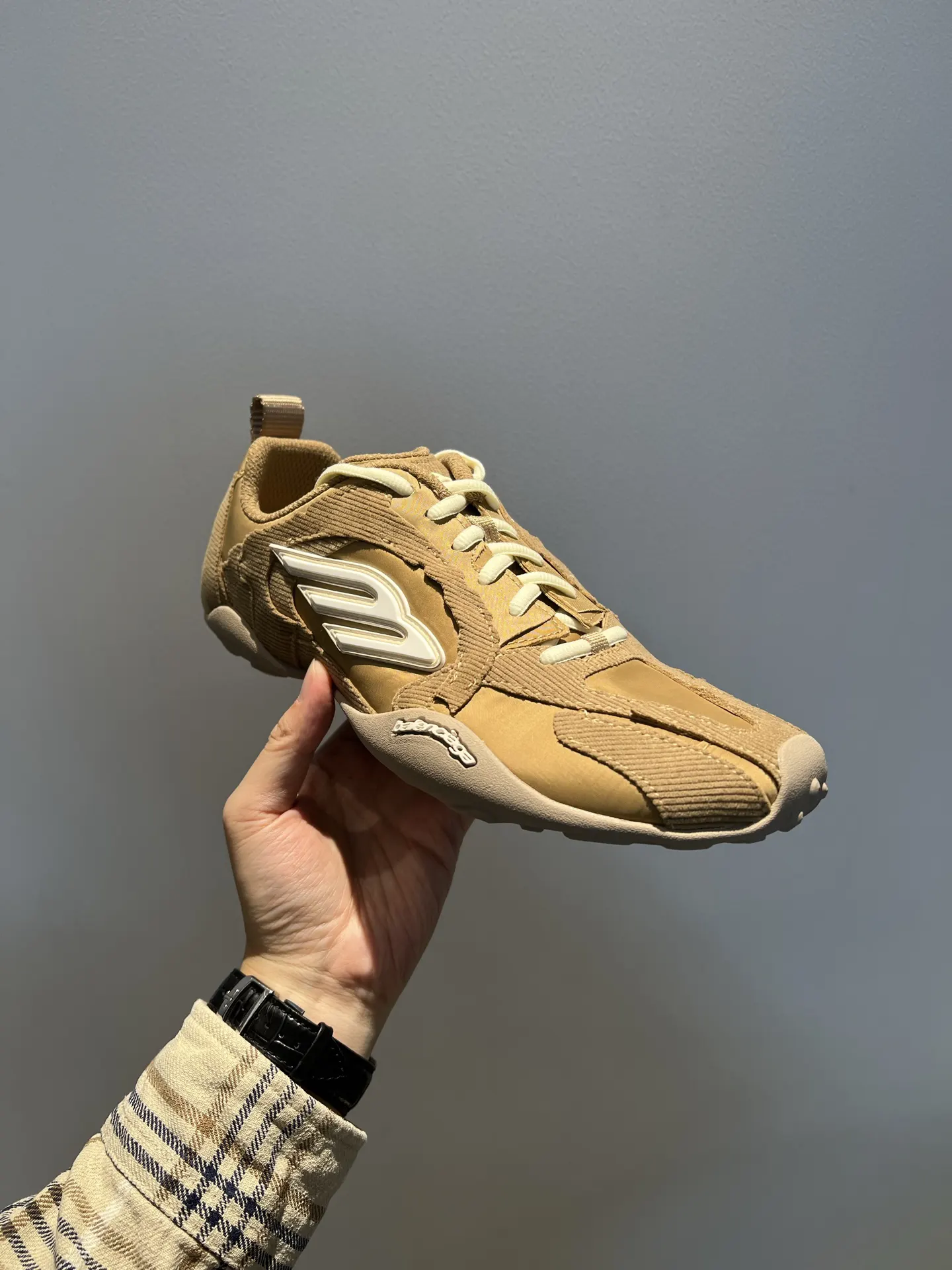 Balenciaga 米色 单肩包