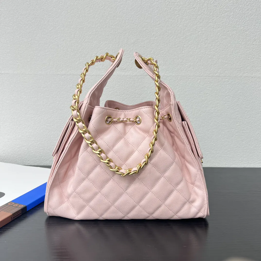 Chanel 粉色 皮革 腋下包