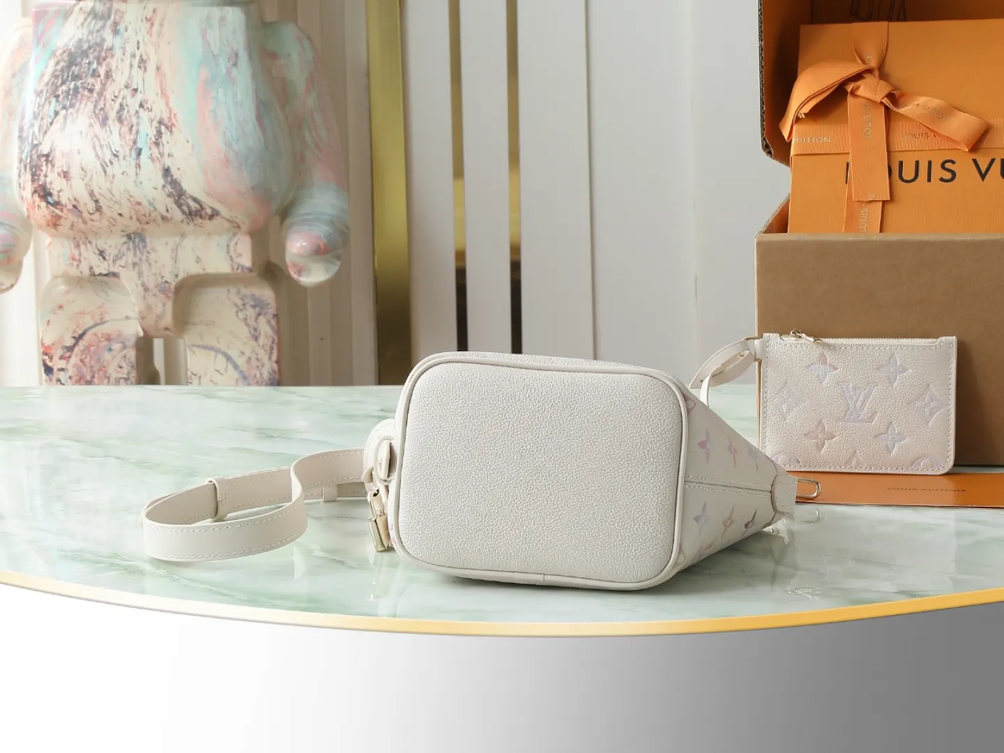 White Bucket Bag Casual
