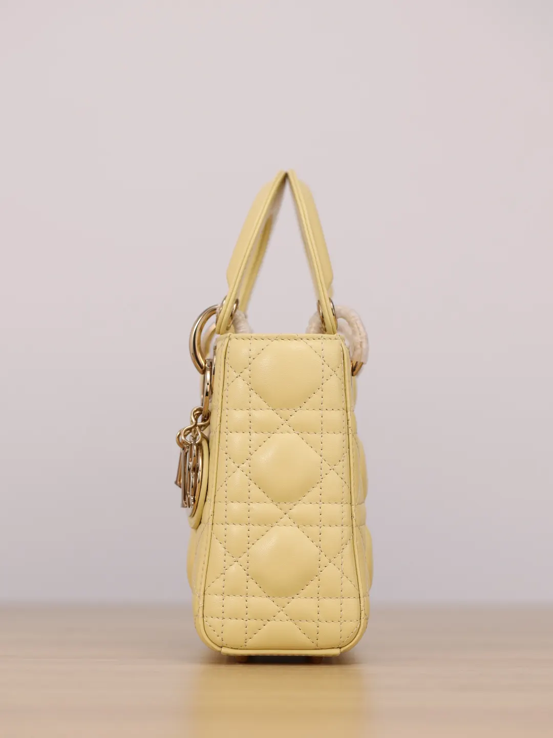 Dior Lady Dior 迷你 米色 皮革 手提包
