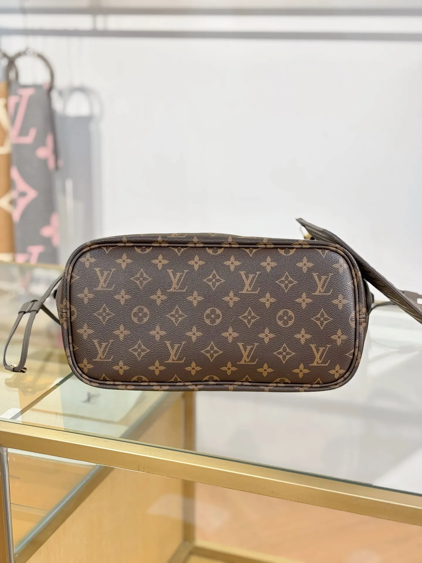 Neverfull 老花 灰色 腋下包 复古腋下背款