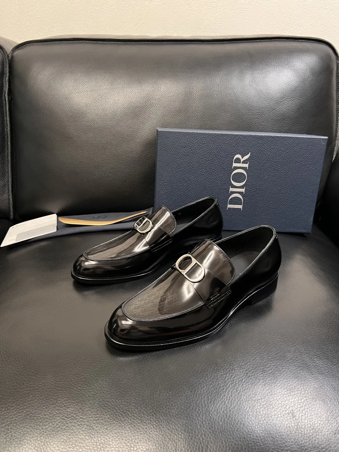 Dior 棕灰牛皮乐福鞋 复古通勤款