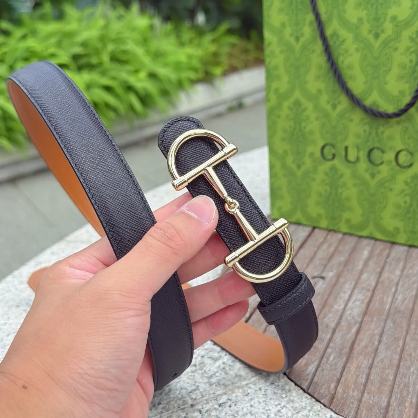 Gucci 双G扣牛皮双面腰带 商务休闲款
