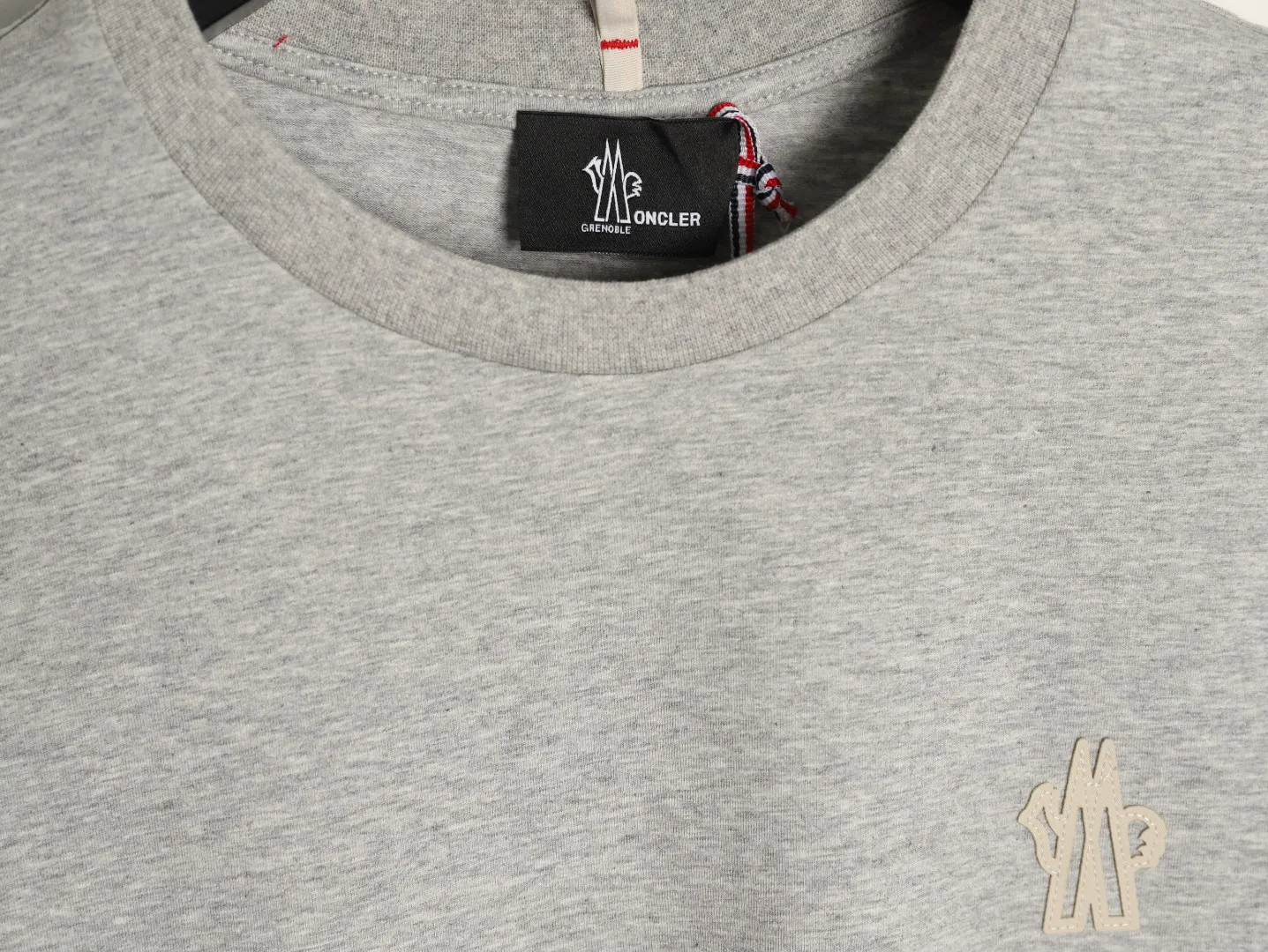 Moncler Embroidery Short Sleeve T-Shirt Daily Versatile Style Image 5 Moncler Embroidery Short Sleeve T-Shirt Daily Versatile Style Image 5