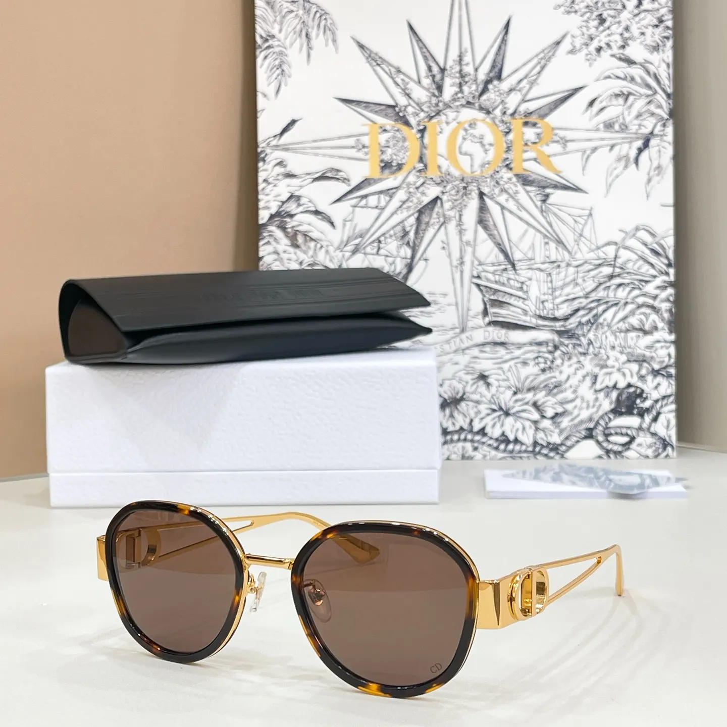 Dior 金屬框太陽鏡 輕奢