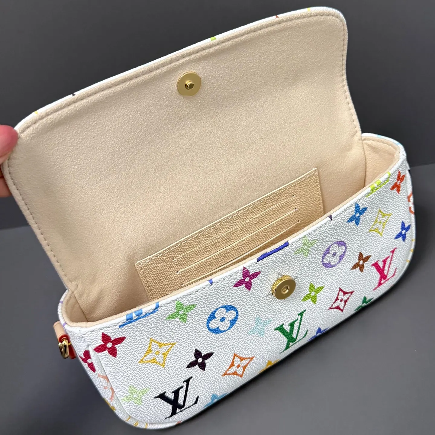 Louis Vuitton Chain Bag Canvas