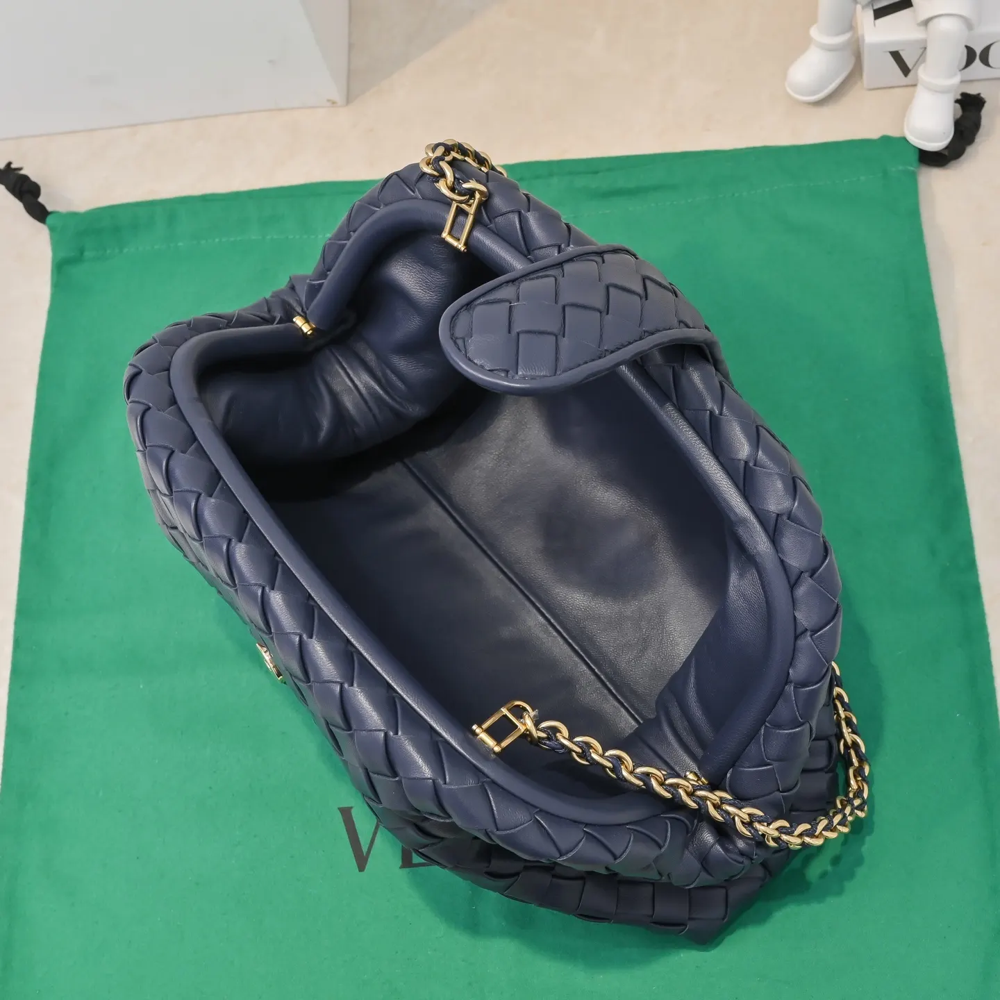 Bottega Veneta 羊皮 链条包 精致链条款