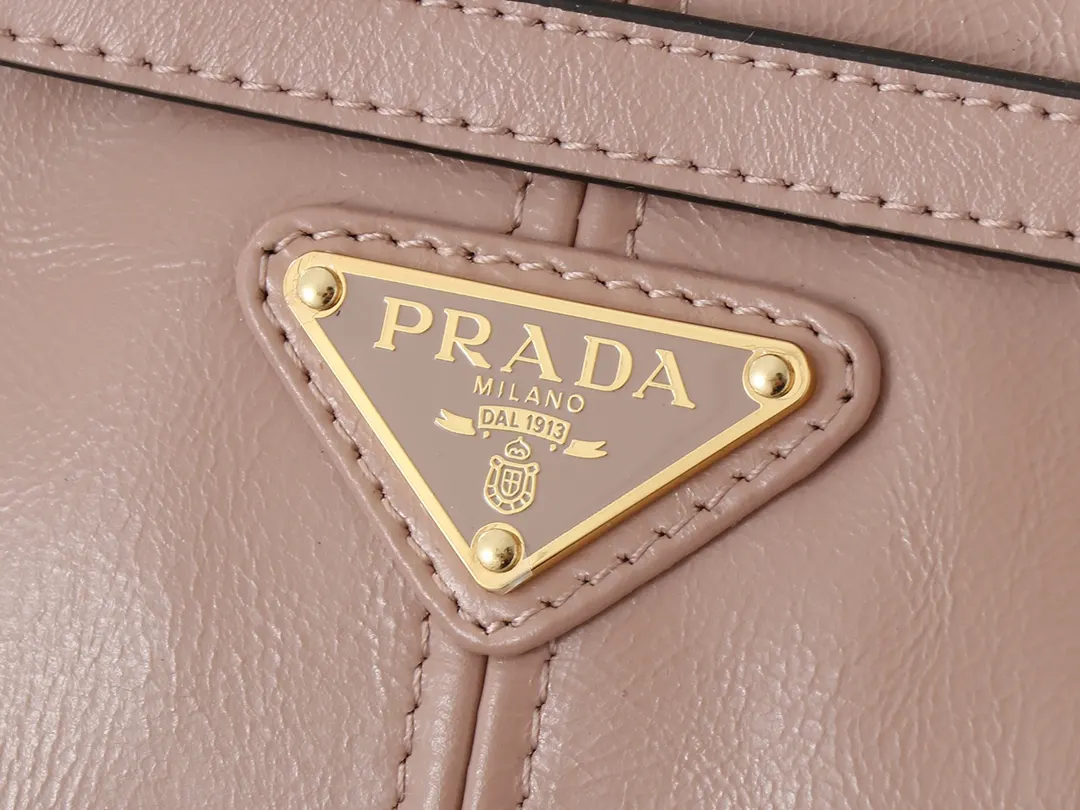 Prada 1BA426 斜挎包