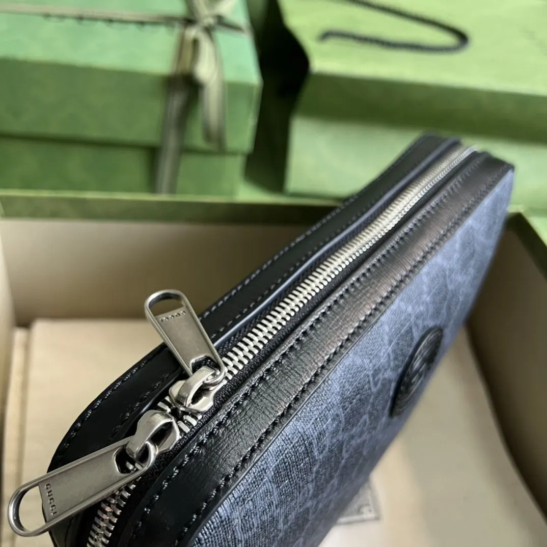 Gucci 斜挎包