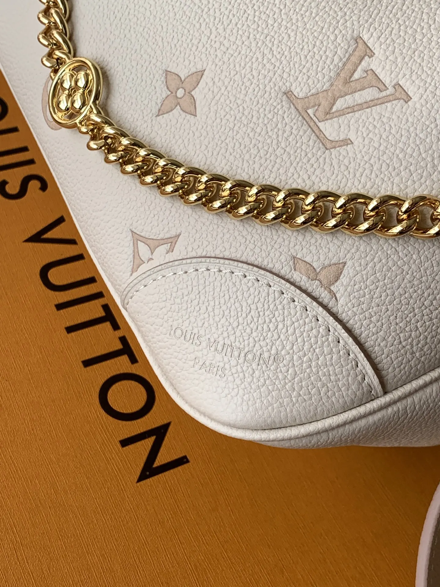 Louis Vuitton White Fashion Item | ORBUYBAG