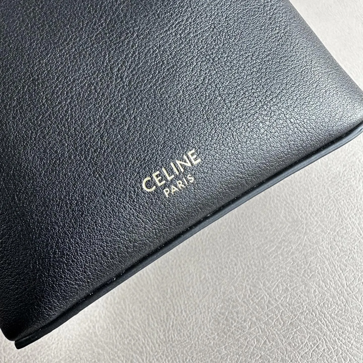 Celine Triomphe 金色 牛皮 單肩包 日常單肩背款