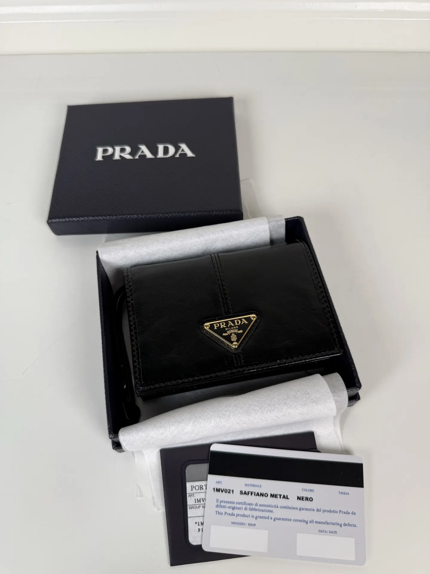 Prada 黑色 钱包