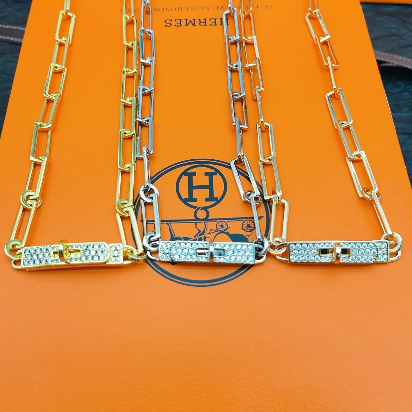 Hermès 银色 首饰 精致配饰 项链