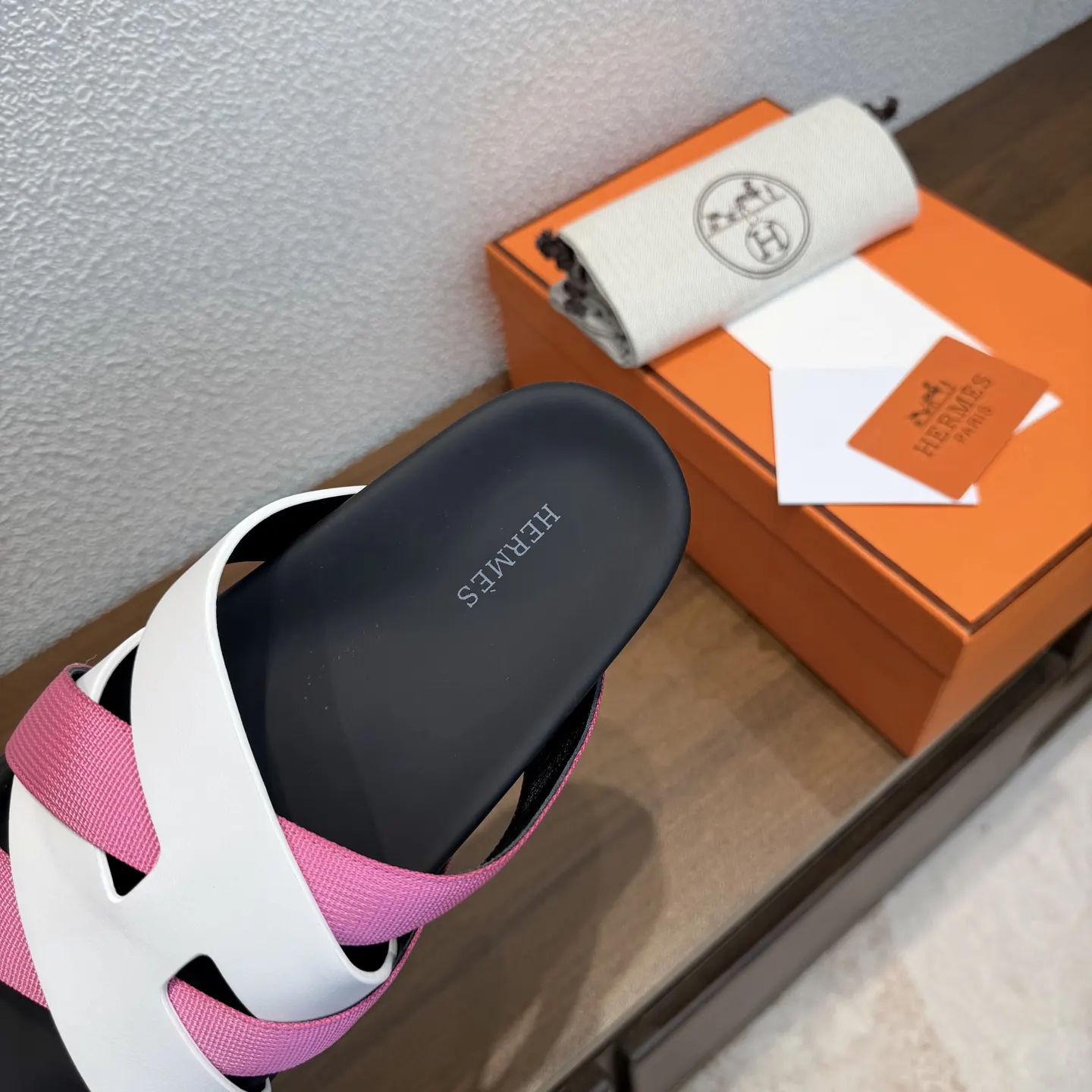 Hermès 经典 小牛皮 拖鞋 舒适