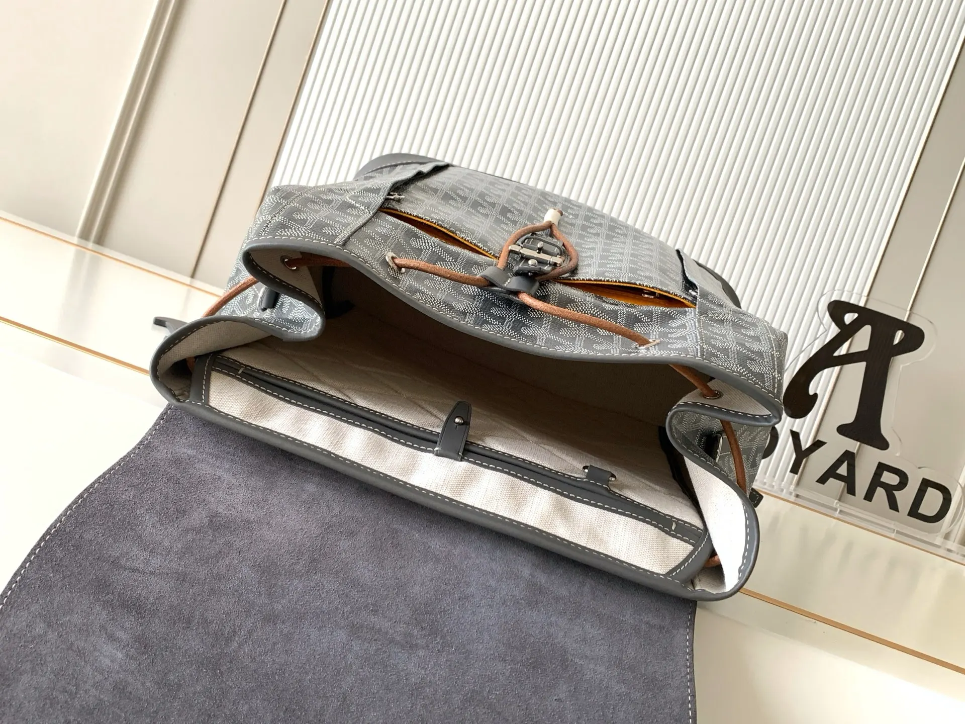 Goyard 黑色 棕色 雙肩包 实用雙肩款(數字9) Goyard 黑色 棕色 雙肩包 实用雙肩款(數字9)