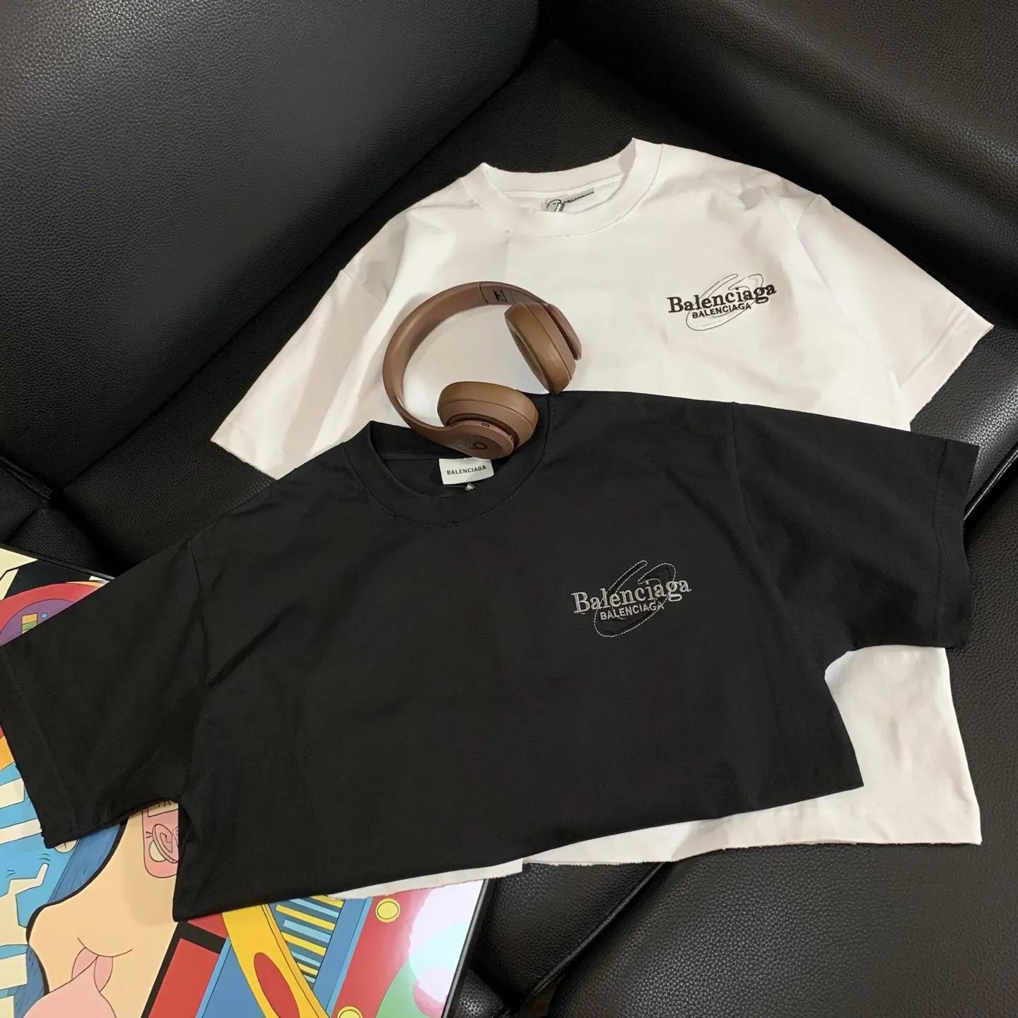 Balenciaga 黑色 短袖T恤 宽松休閒(數字6) Balenciaga 黑色 短袖T恤 宽松休閒(數字6)