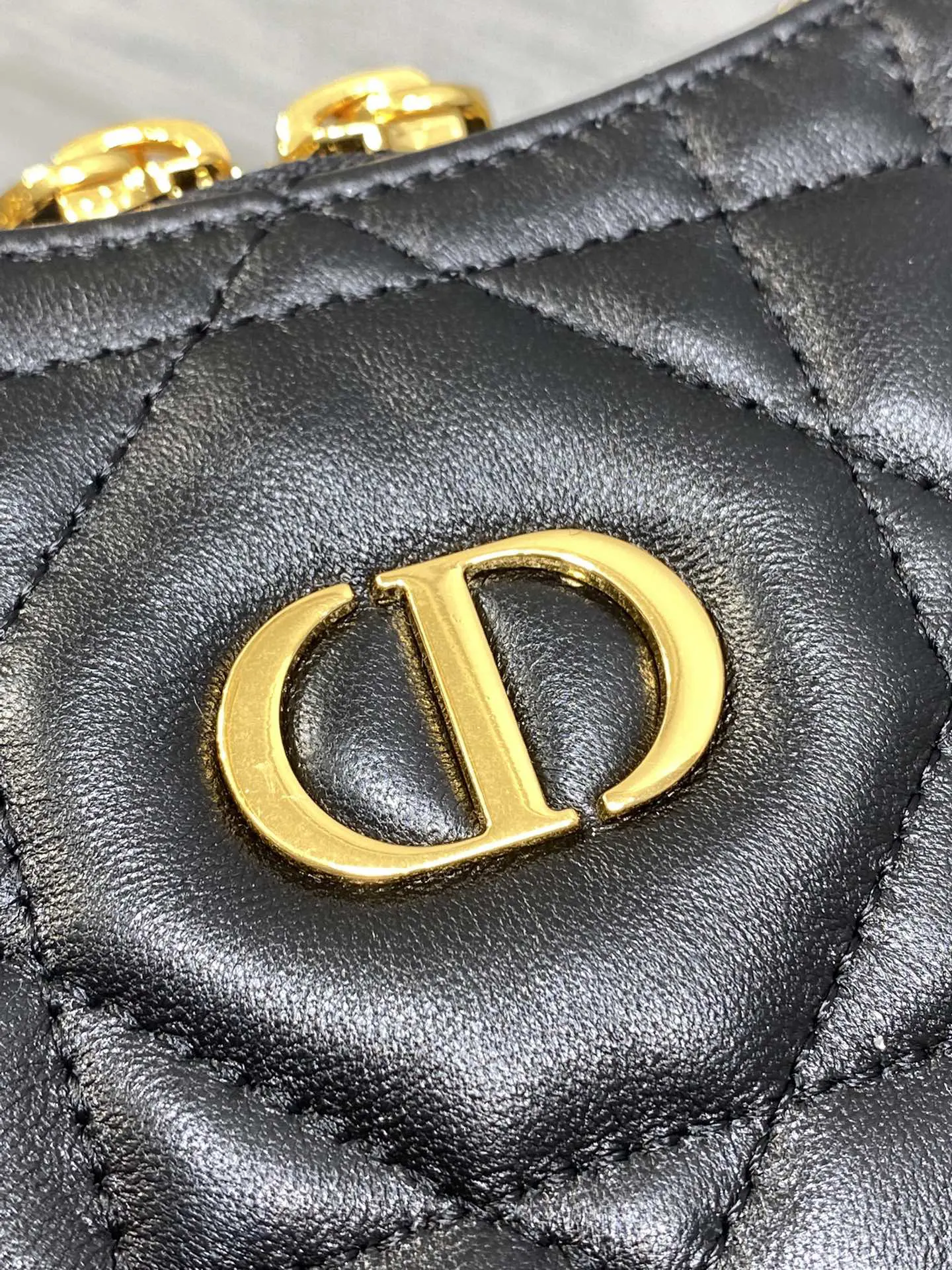 Dior 黑色羊皮链条腋下包 单肩款