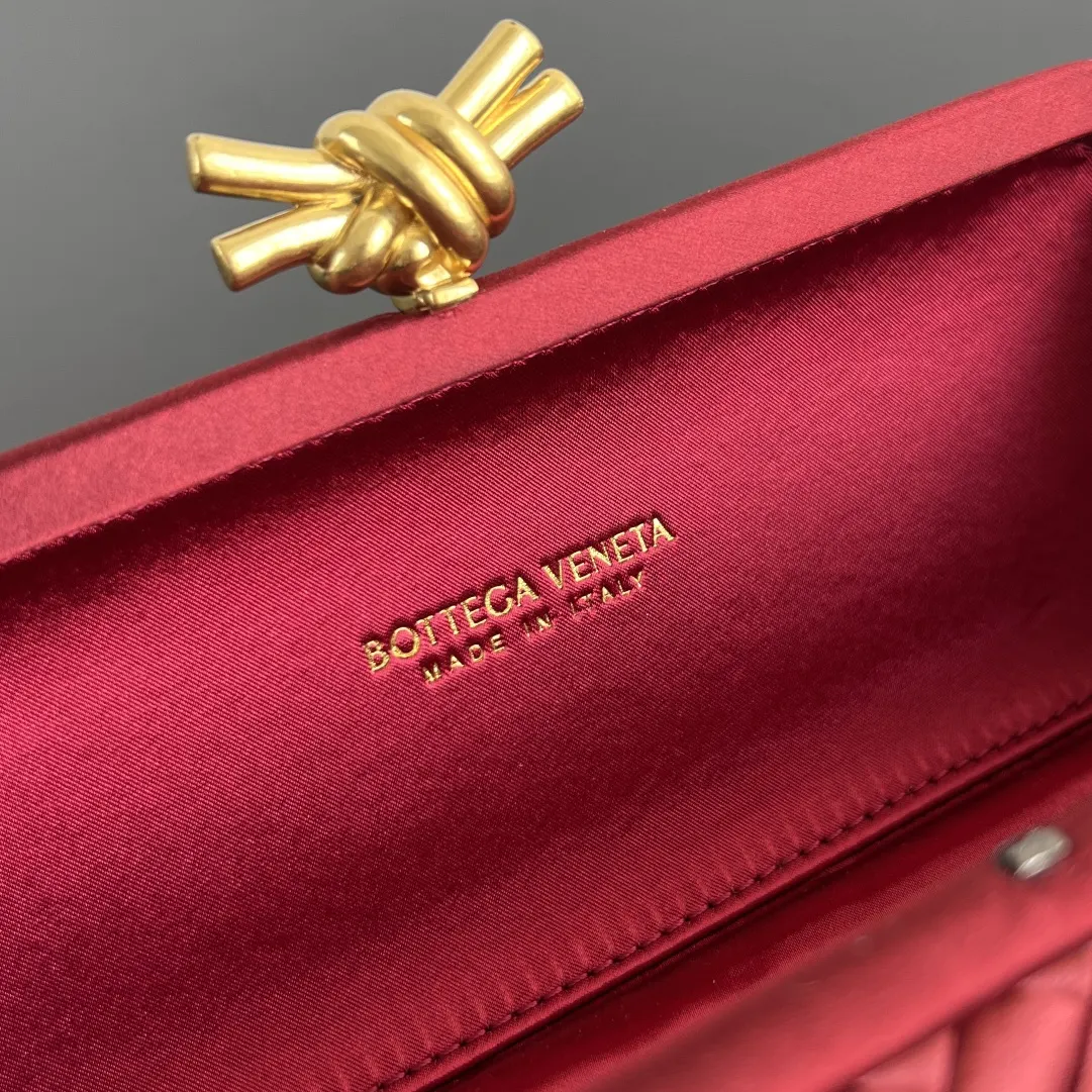 Bottega Veneta 化妝包 便携收納款