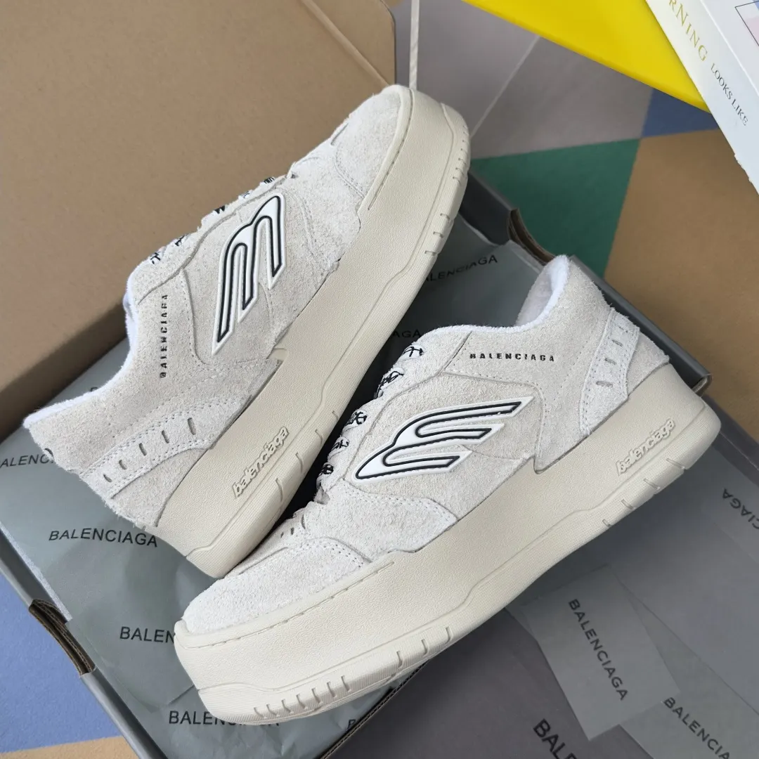 Balenciaga 牛皮 运动鞋
