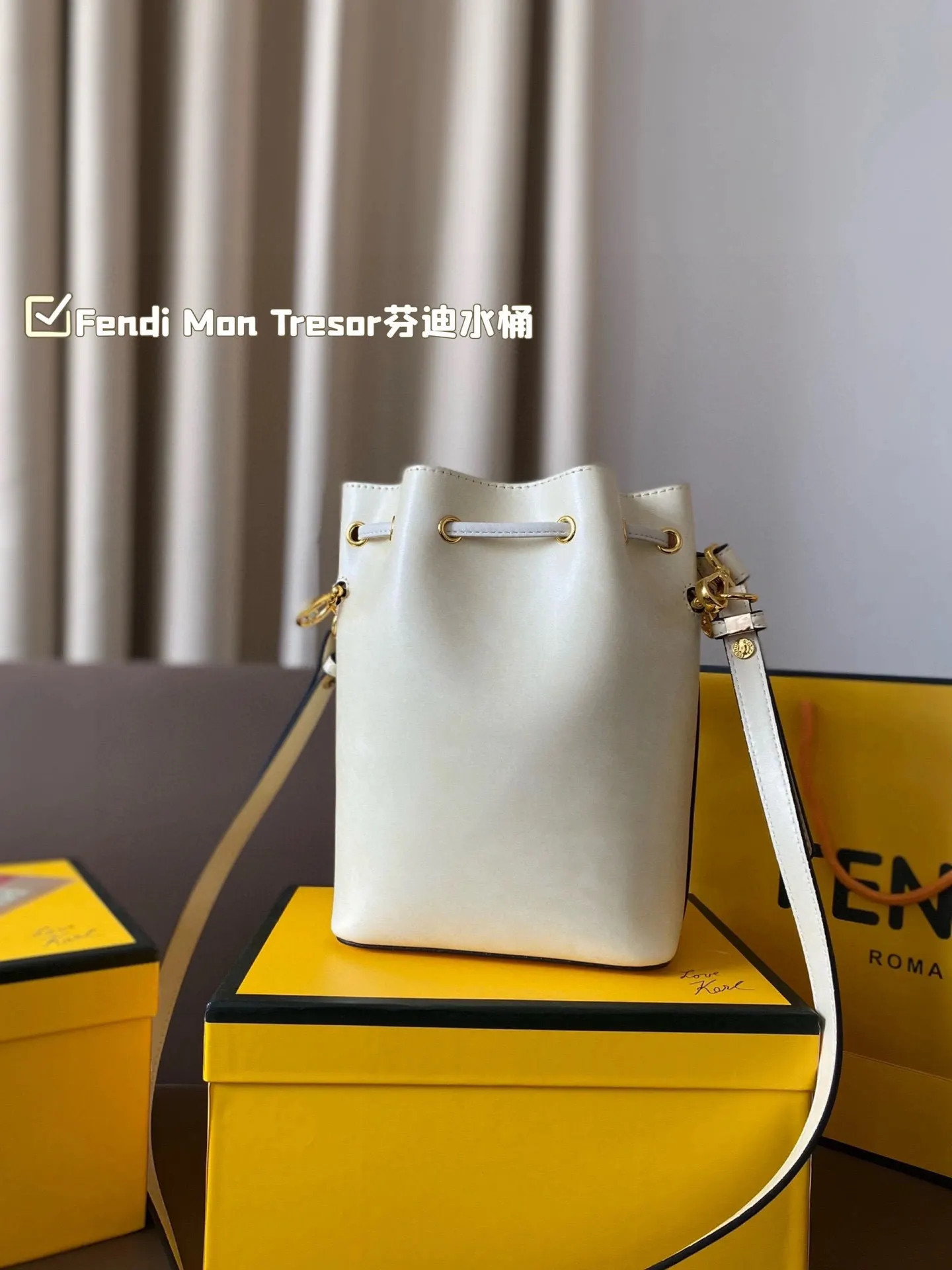 Fendi 小水桶大容量真的太能装啦 小水桶 妥妥復古街头 水桶包 休閒水桶款