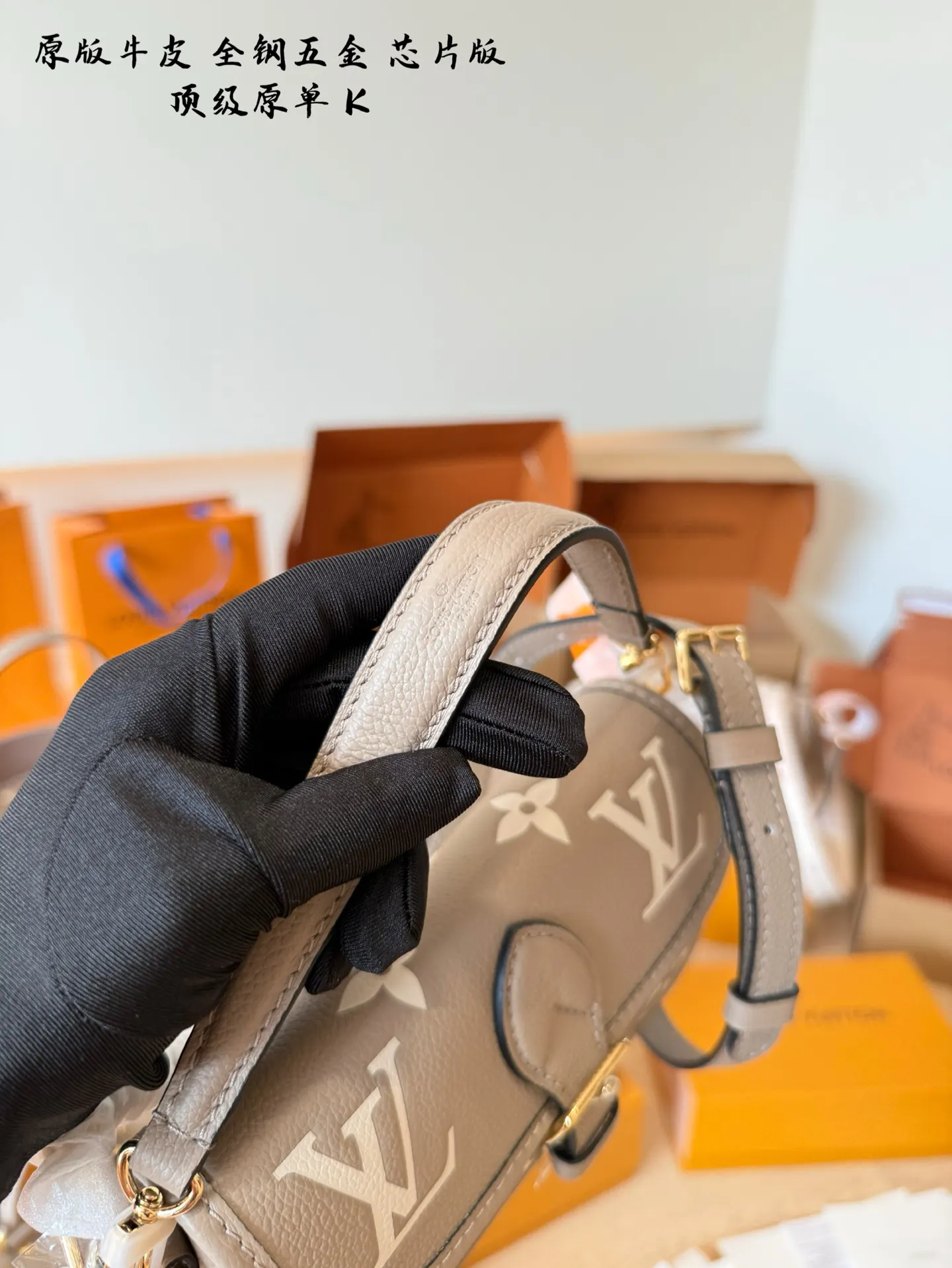 LV 法棍nano 一只nano 可爱的像一块小蛋糕 斜挎 腋下包 复古腋下背款
