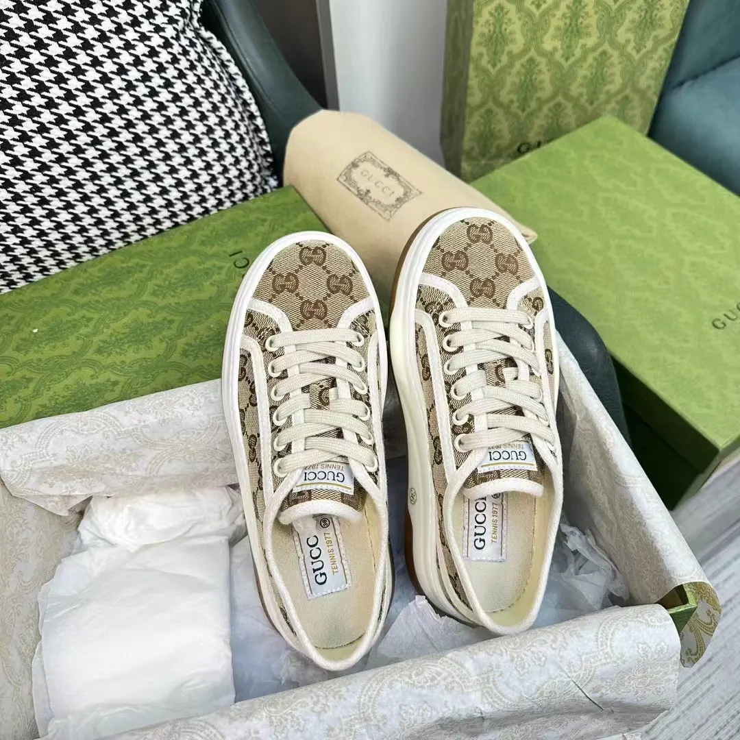 Gucci Logo休閒運動鞋 百搭款