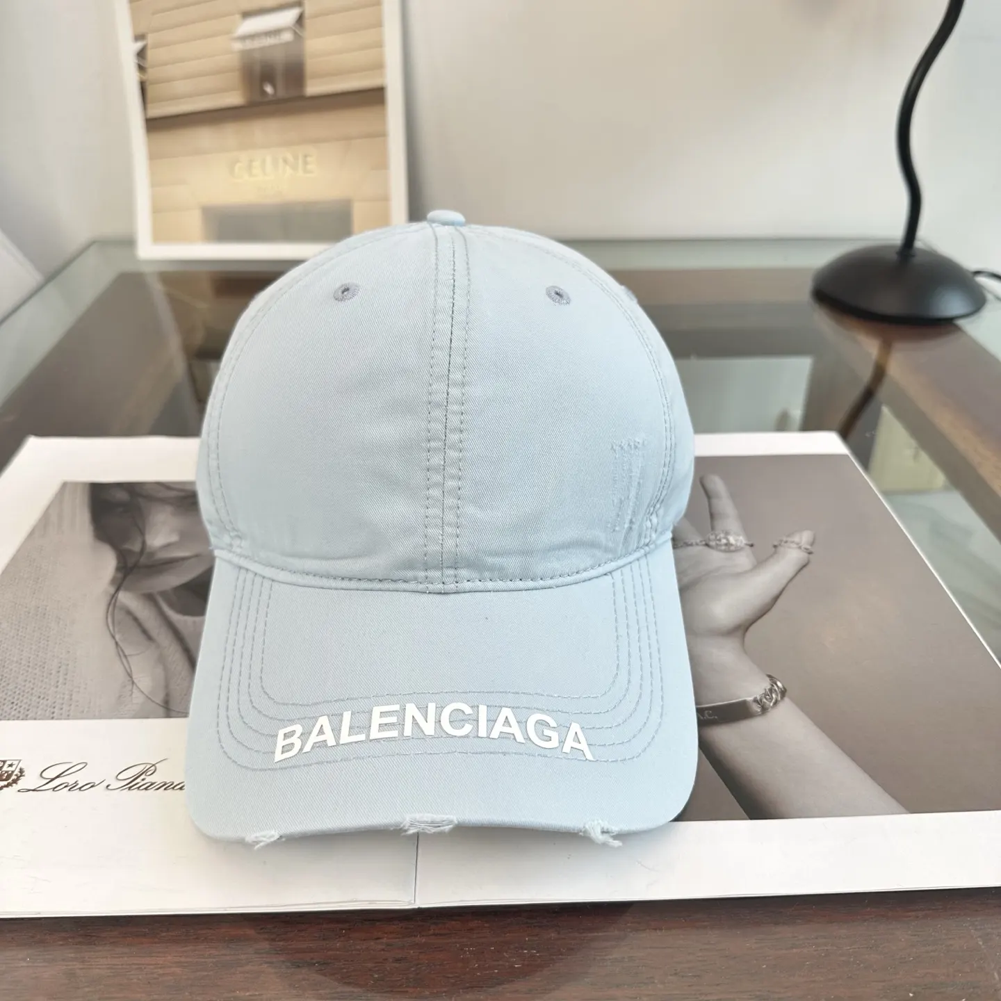 Balenciaga 字母 棒球帽 日常休闲款