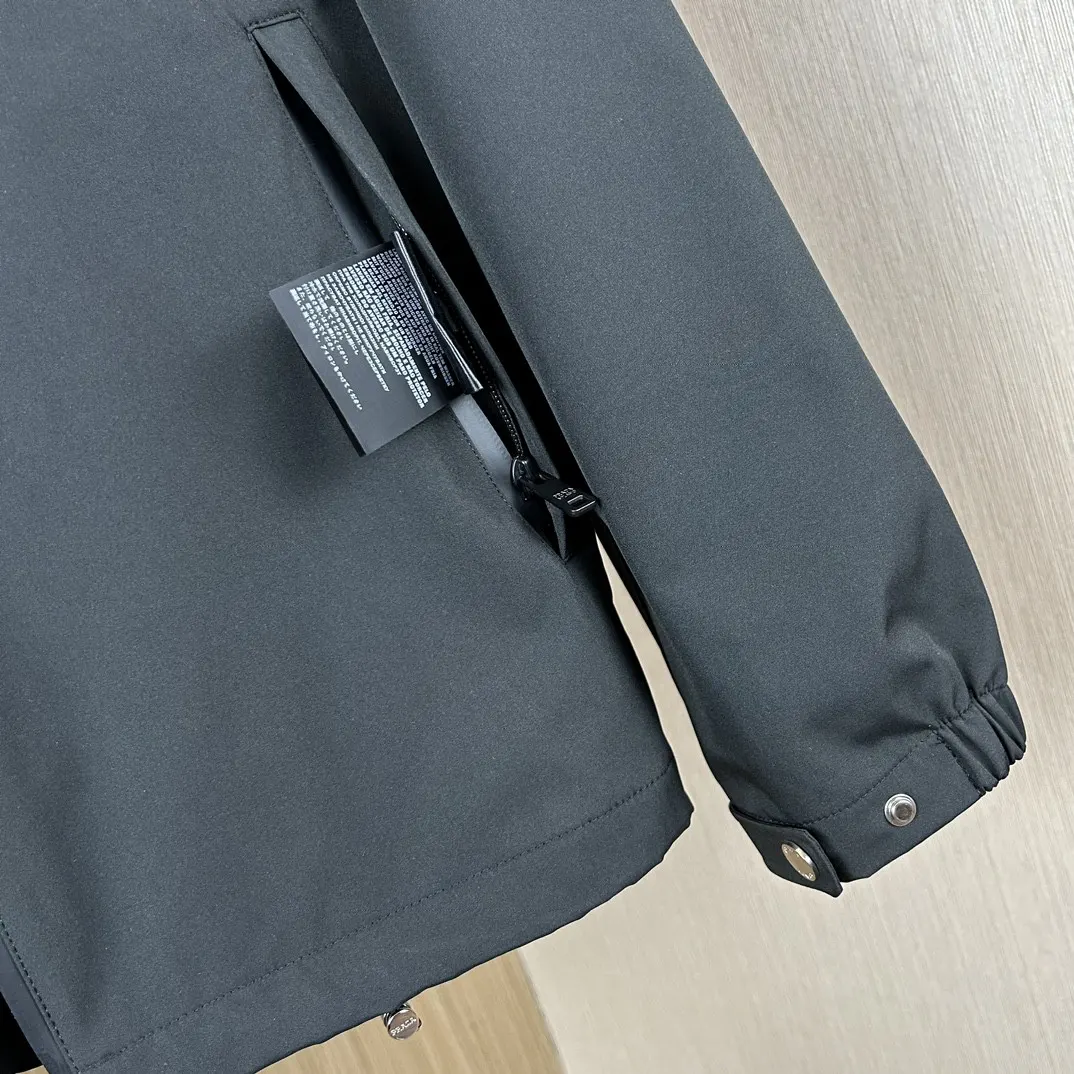 Prada 外套 通勤休闲