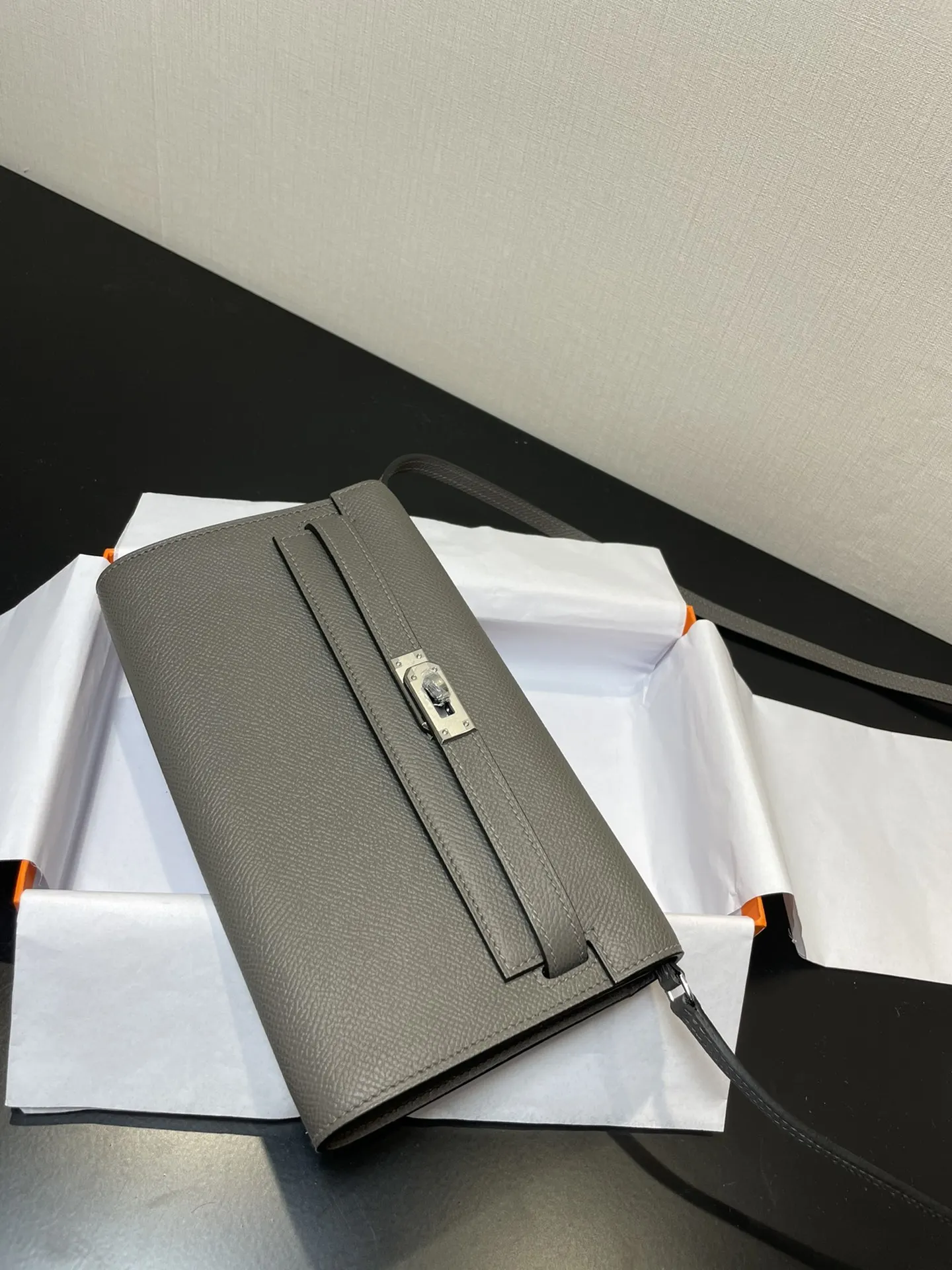 Hermès Kelly 锡器灰 Epsom掌纹牛皮 斜挎包