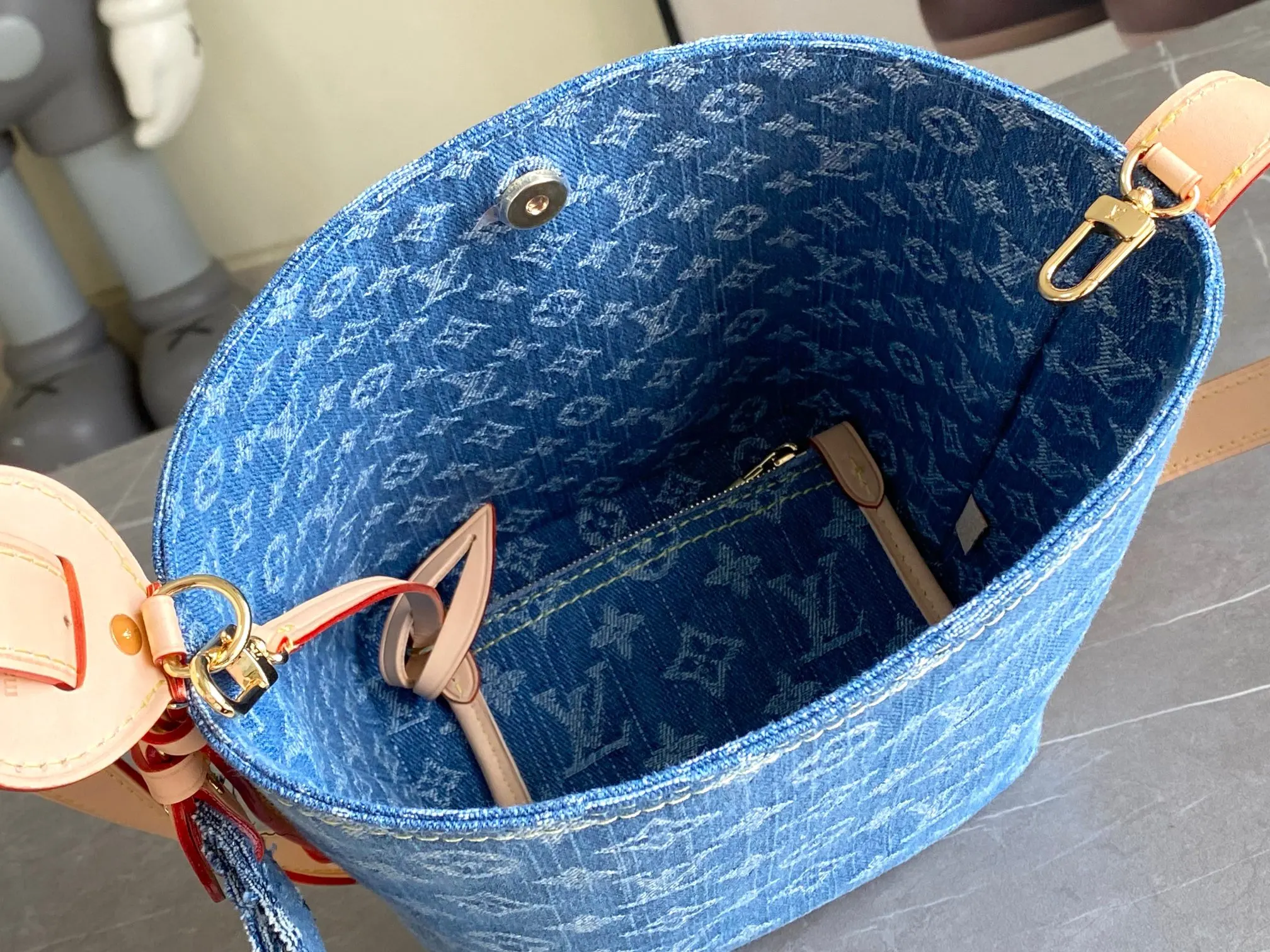 LV 蓝色 牛仔 丹宁 海 外‬单 独实家‬拍 半钢加强 All 水桶包 休闲水桶款