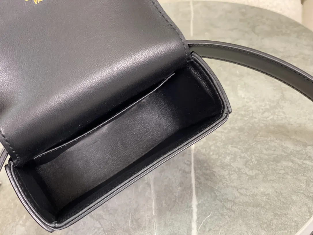 Celine 全皮黑 腰包 休闲腰包款