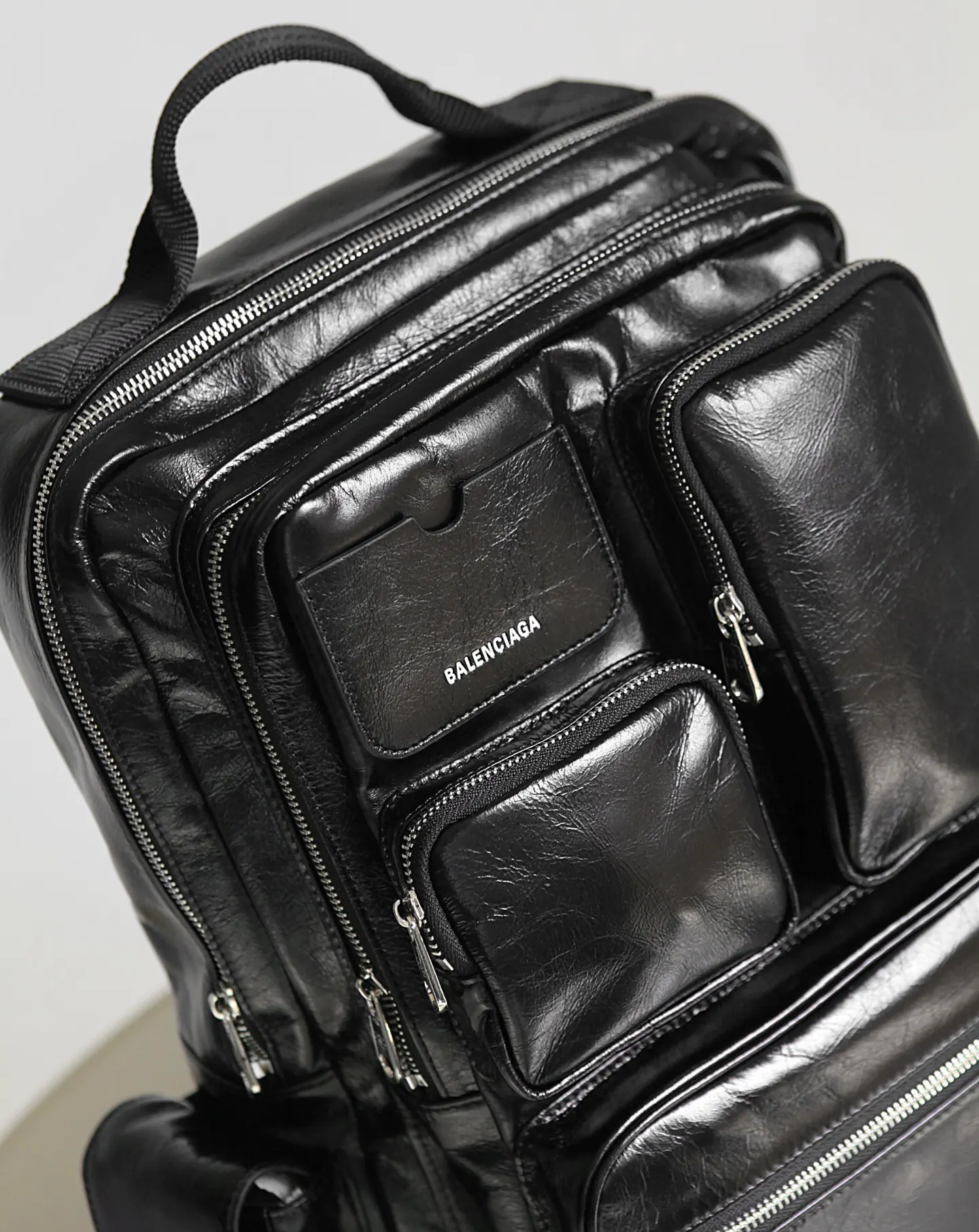 Balenciaga 银色 皮革 双肩包